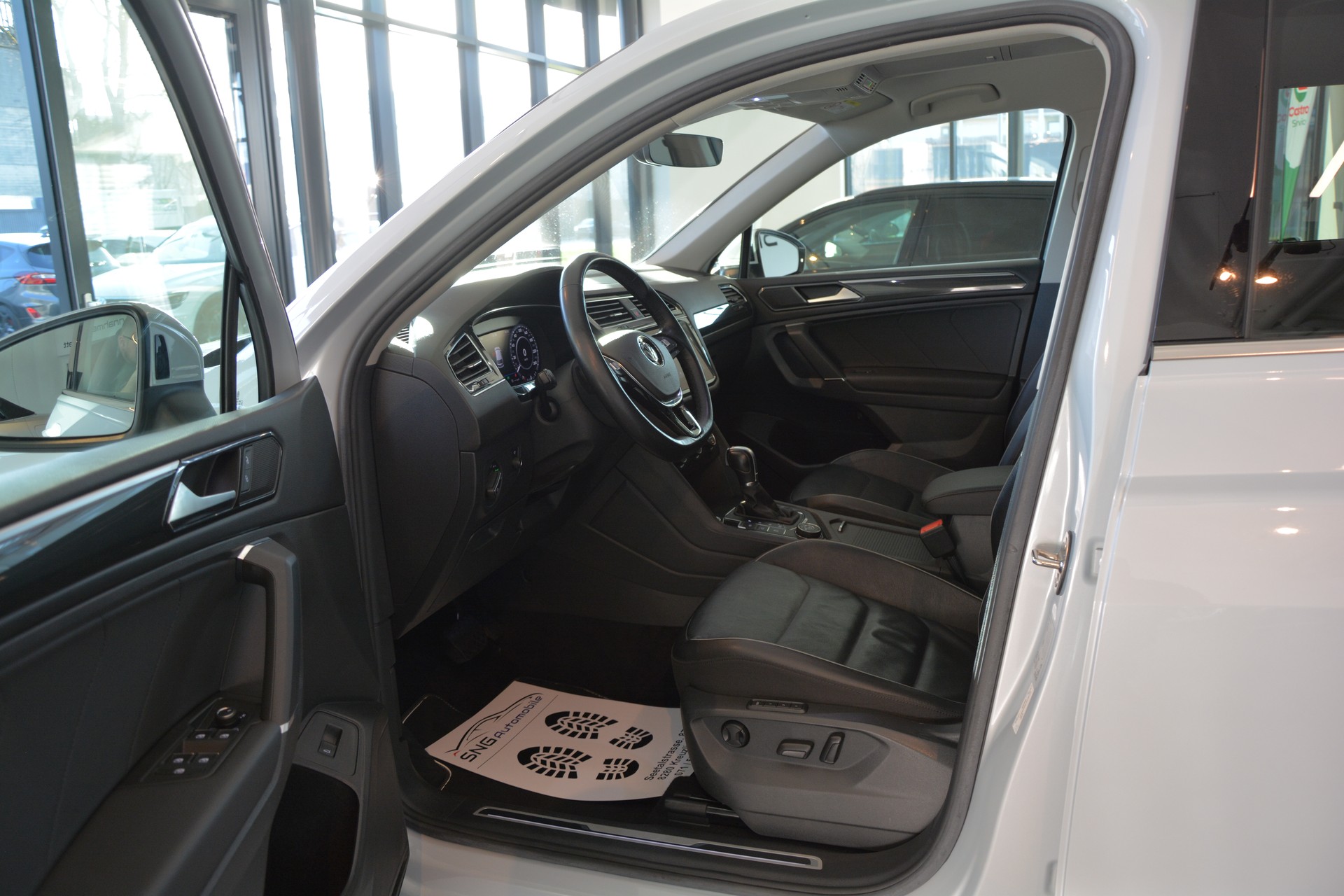 VW Tiguan Allspace 2.0TSI Highline 4Motion DSG-showroom-element-3