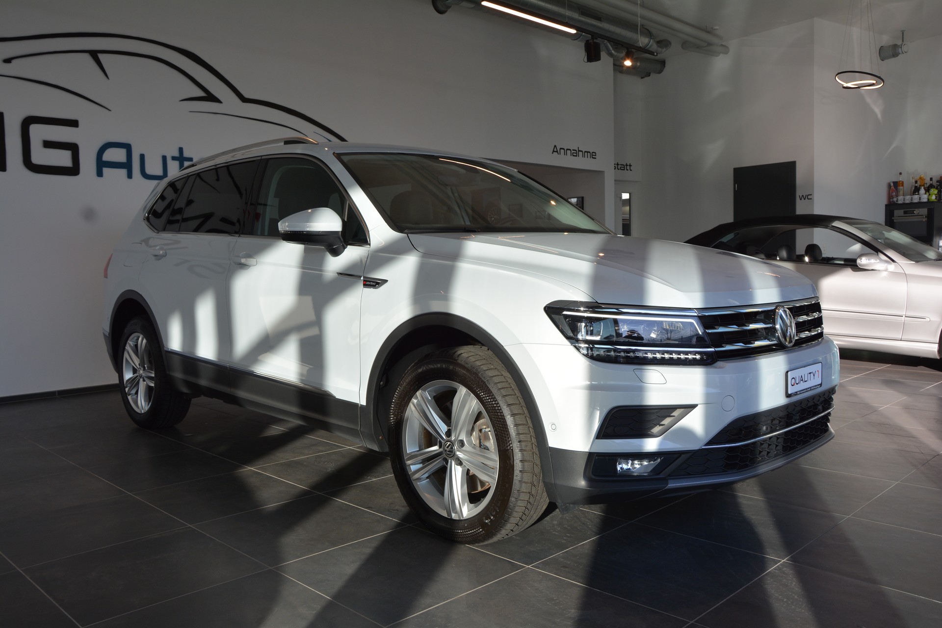 VW Tiguan Allspace 2.0TSI Highline 4Motion DSG-image-8