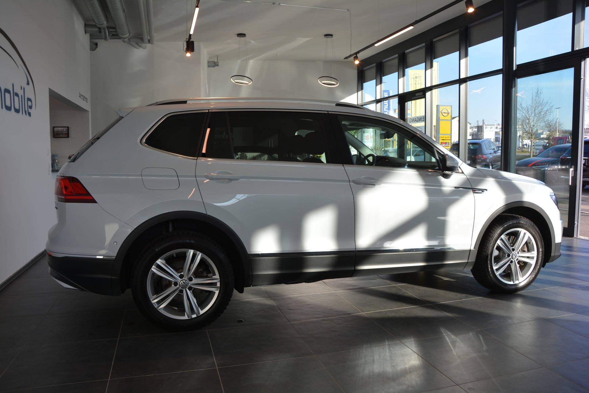 VW Tiguan Allspace 2.0TSI Highline 4Motion DSG-image-7