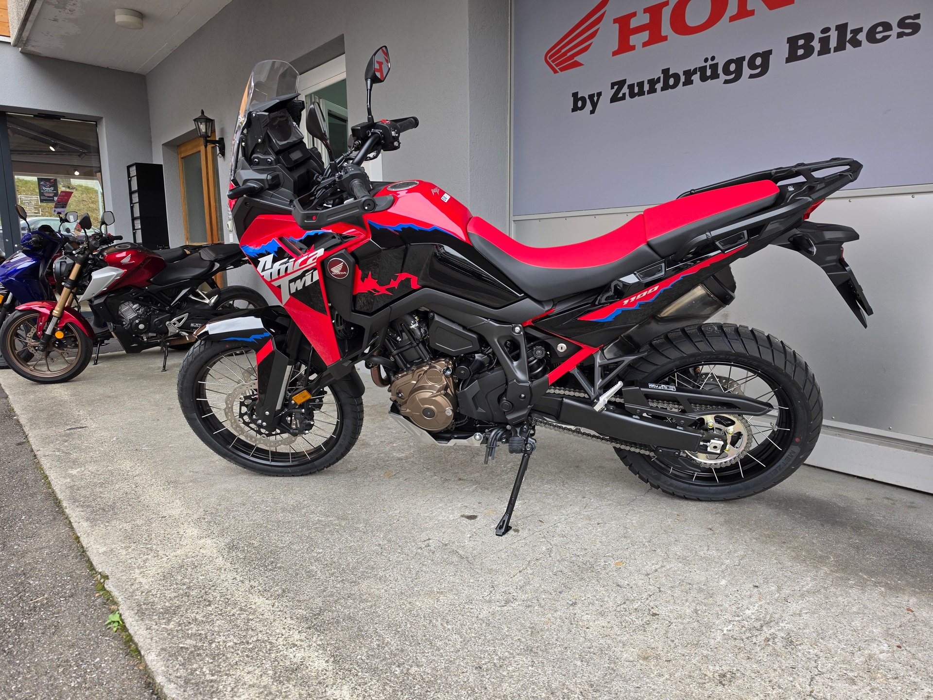 HONDA CRF 1100 DCT Africa Twin-image-1