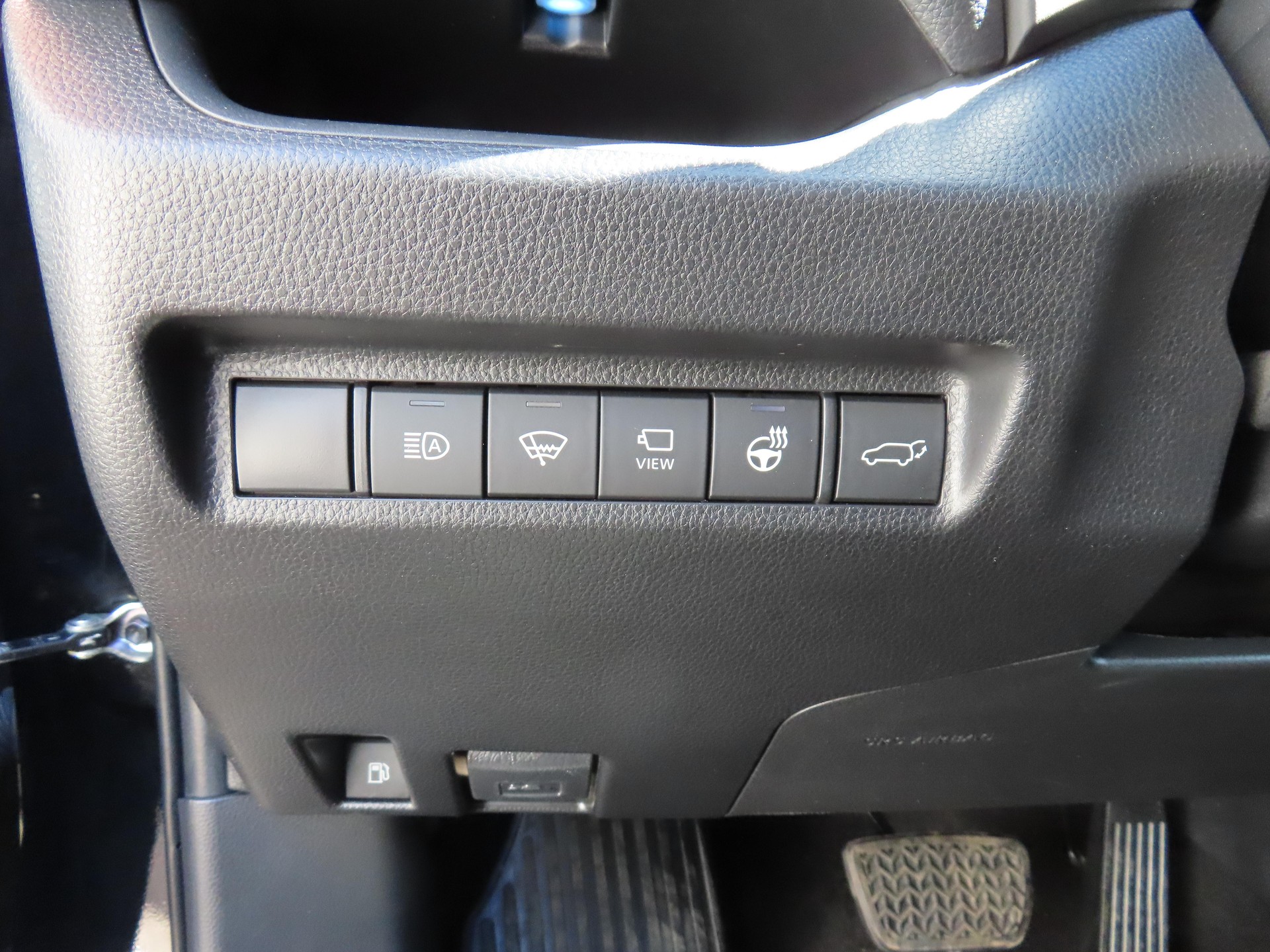 TOYOTA RAV4 2.5 HEV Black Edition-image-16