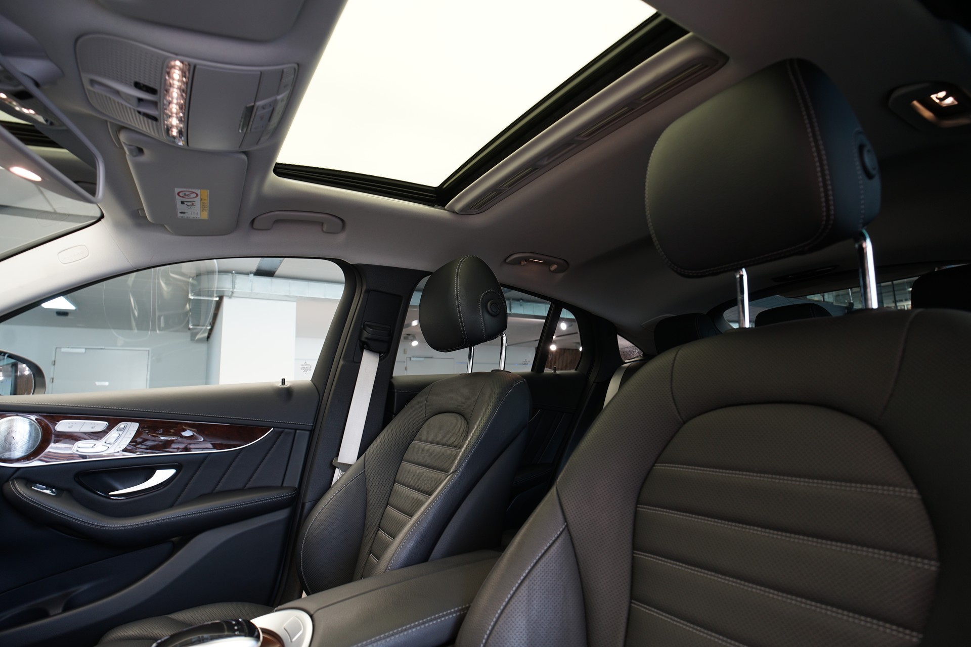 MERCEDES-BENZ GLC Coupé 43 AMG 4Matic 9G-Tronic *CH-Fahrzeug* *Burmester* *Panorama*-image-15