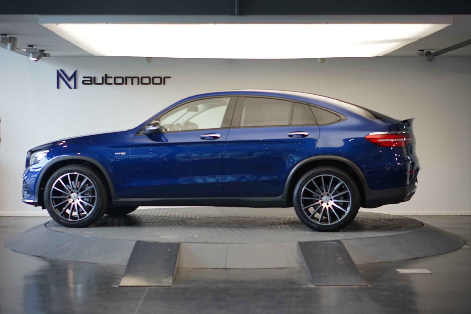 MERCEDES-BENZ GLC Coupé 43 AMG 4Matic 9G-Tronic *CH-Fahrzeug* *Burmester* *Panorama*-image-7