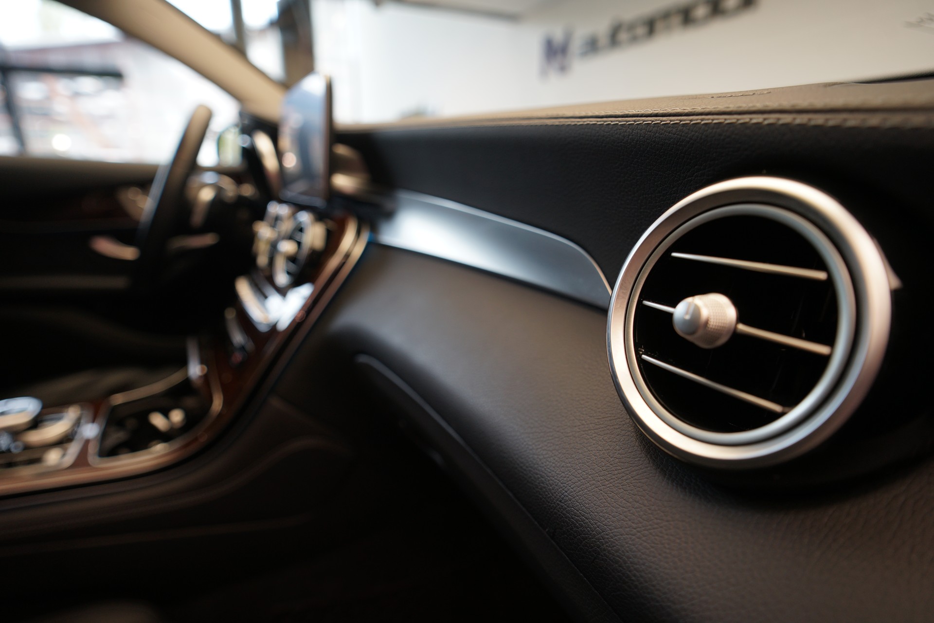 MERCEDES-BENZ GLC Coupé 43 AMG 4Matic 9G-Tronic *CH-Fahrzeug* *Burmester* *Panorama*-image-38