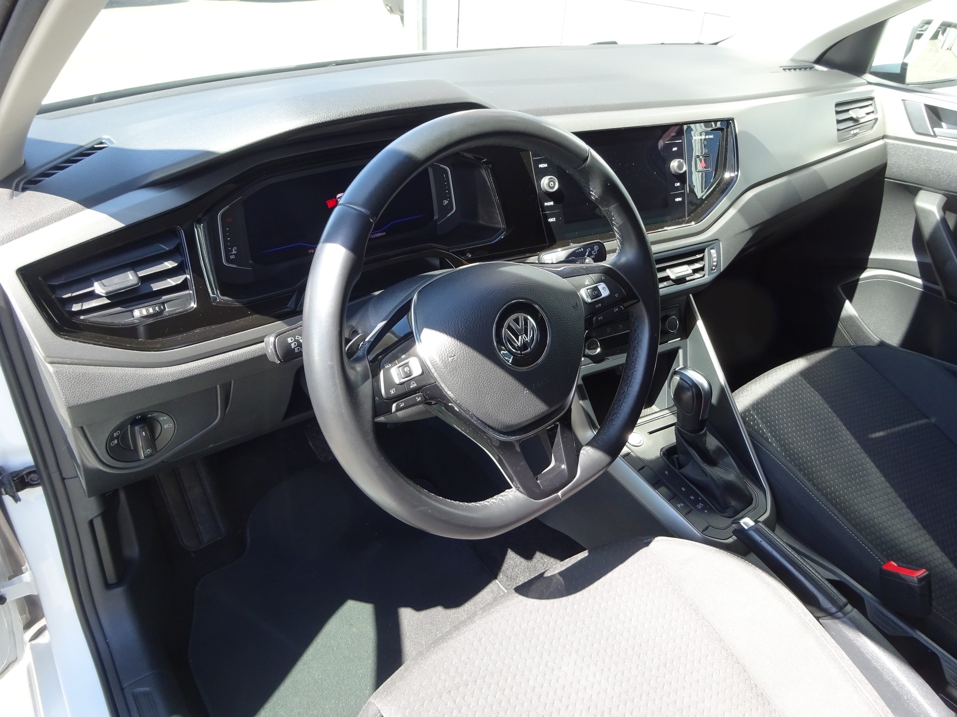 VW Polo 1.0 TSI BMT Comfortline DSG-image-7