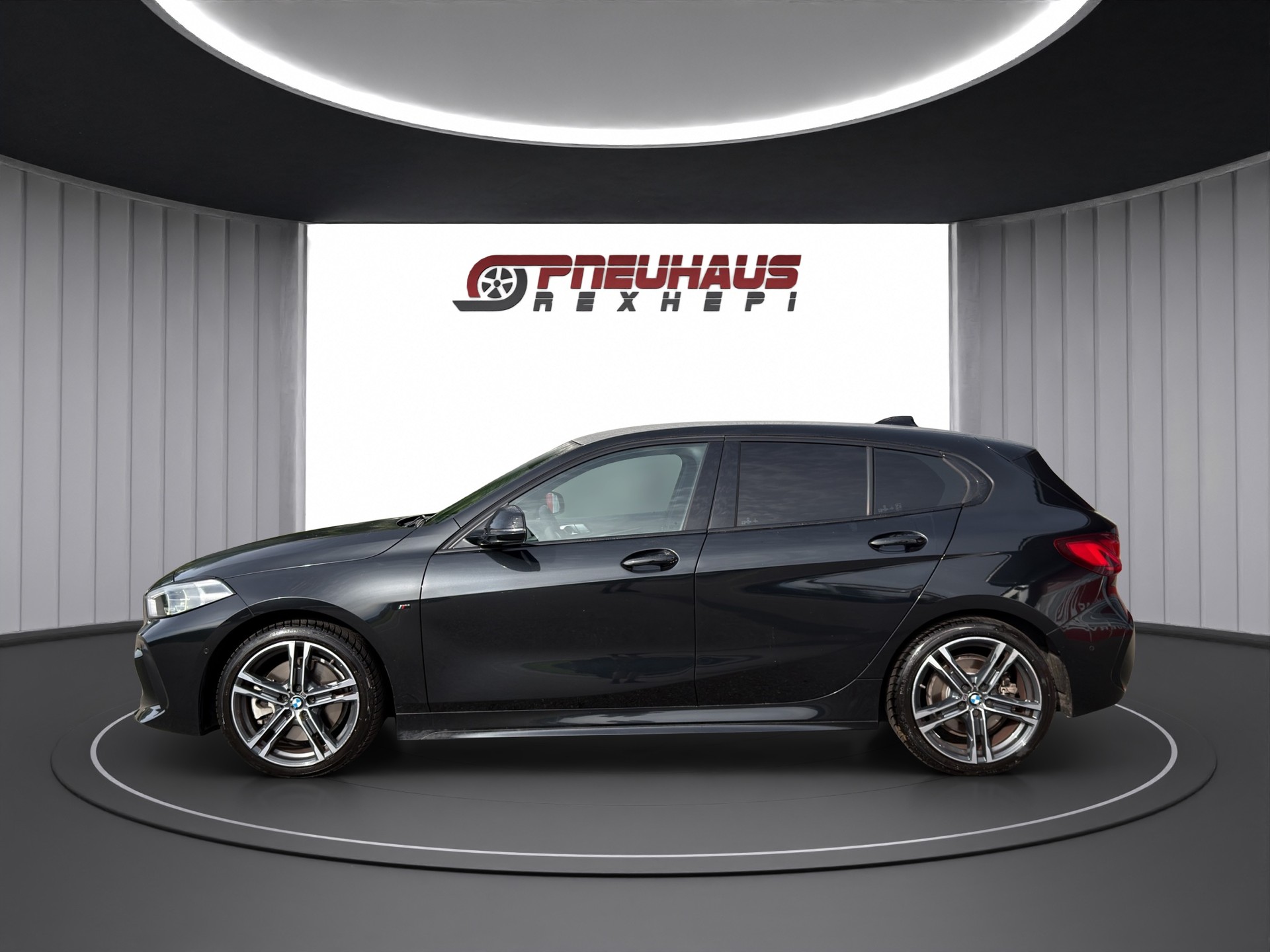 BMW 120d xDrive Steptronic M Sport-showroom-element-2