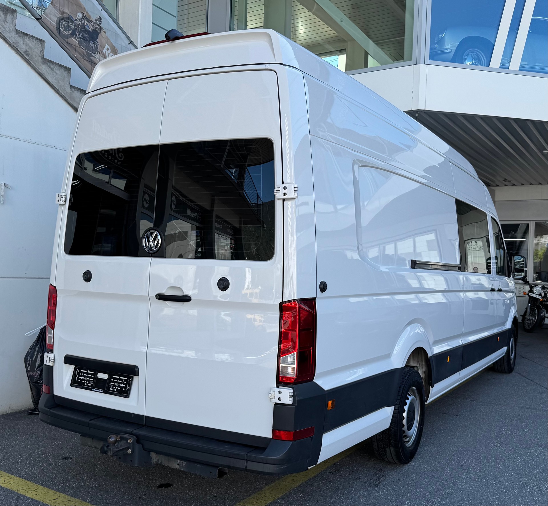 VW Crafter 35L 2.0 BiTDI L5 4Motion-image-4