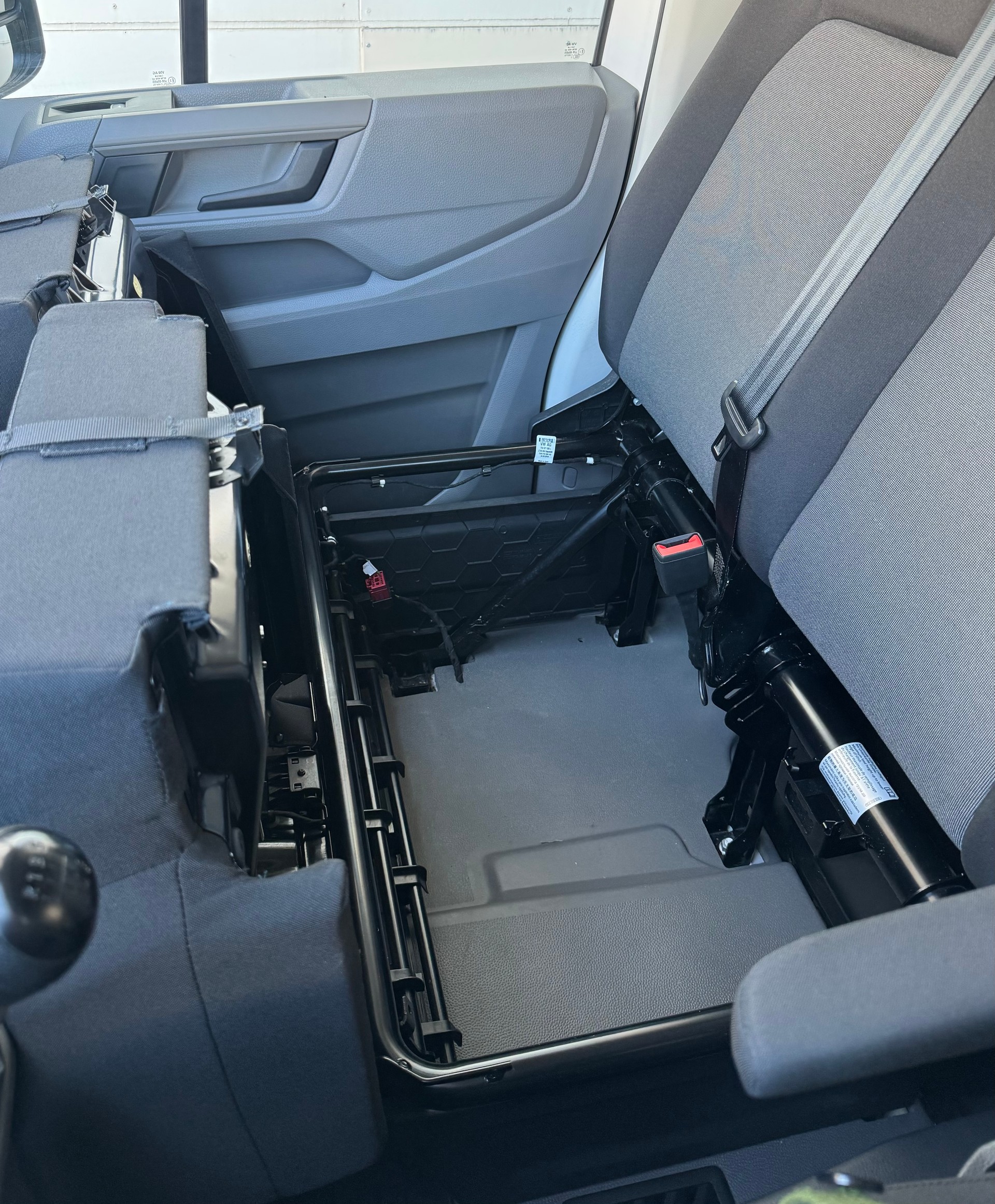 VW Crafter 35L 2.0 BiTDI L5 4Motion-image-13