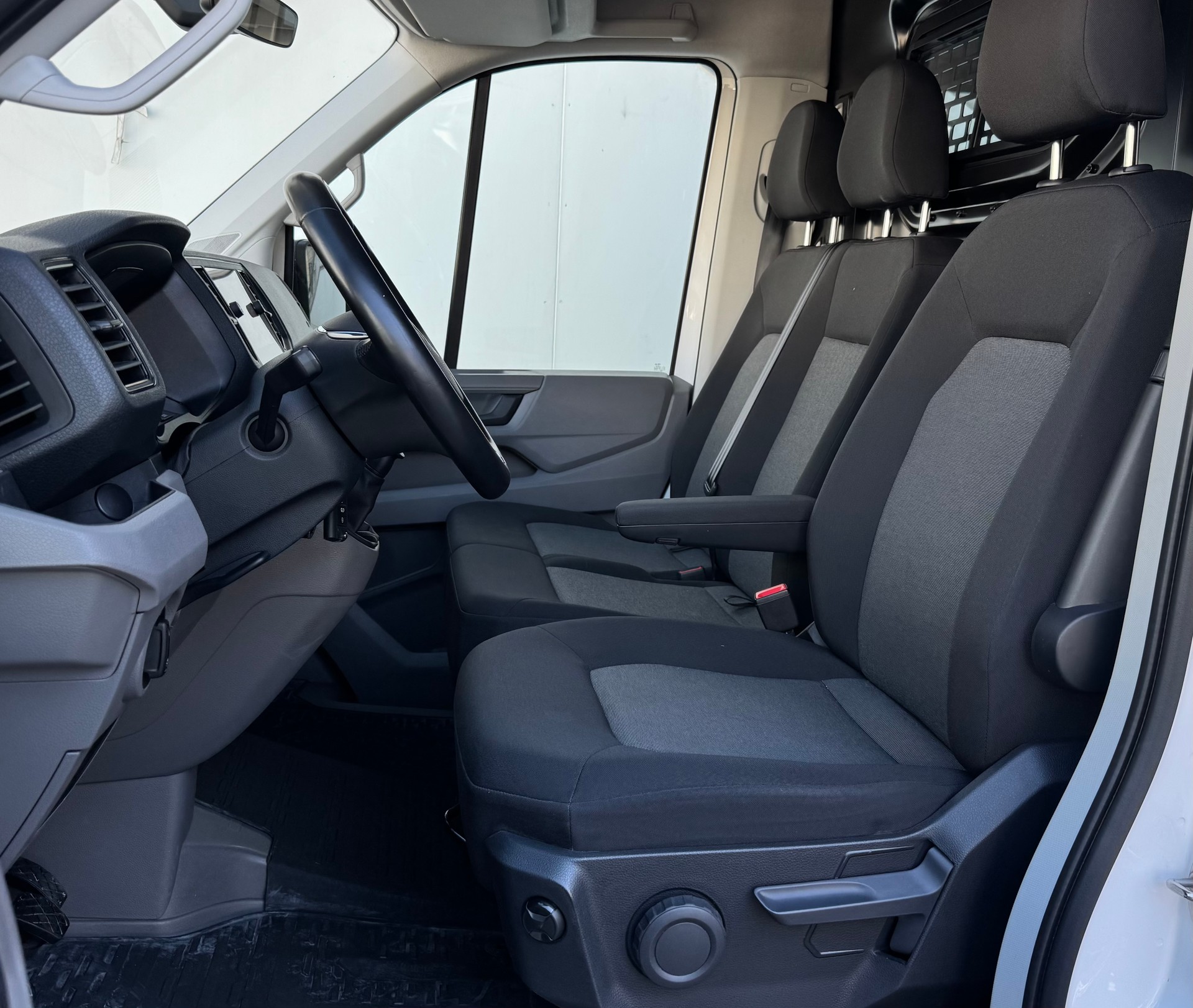 VW Crafter 35L 2.0 BiTDI L5 4Motion-image-11