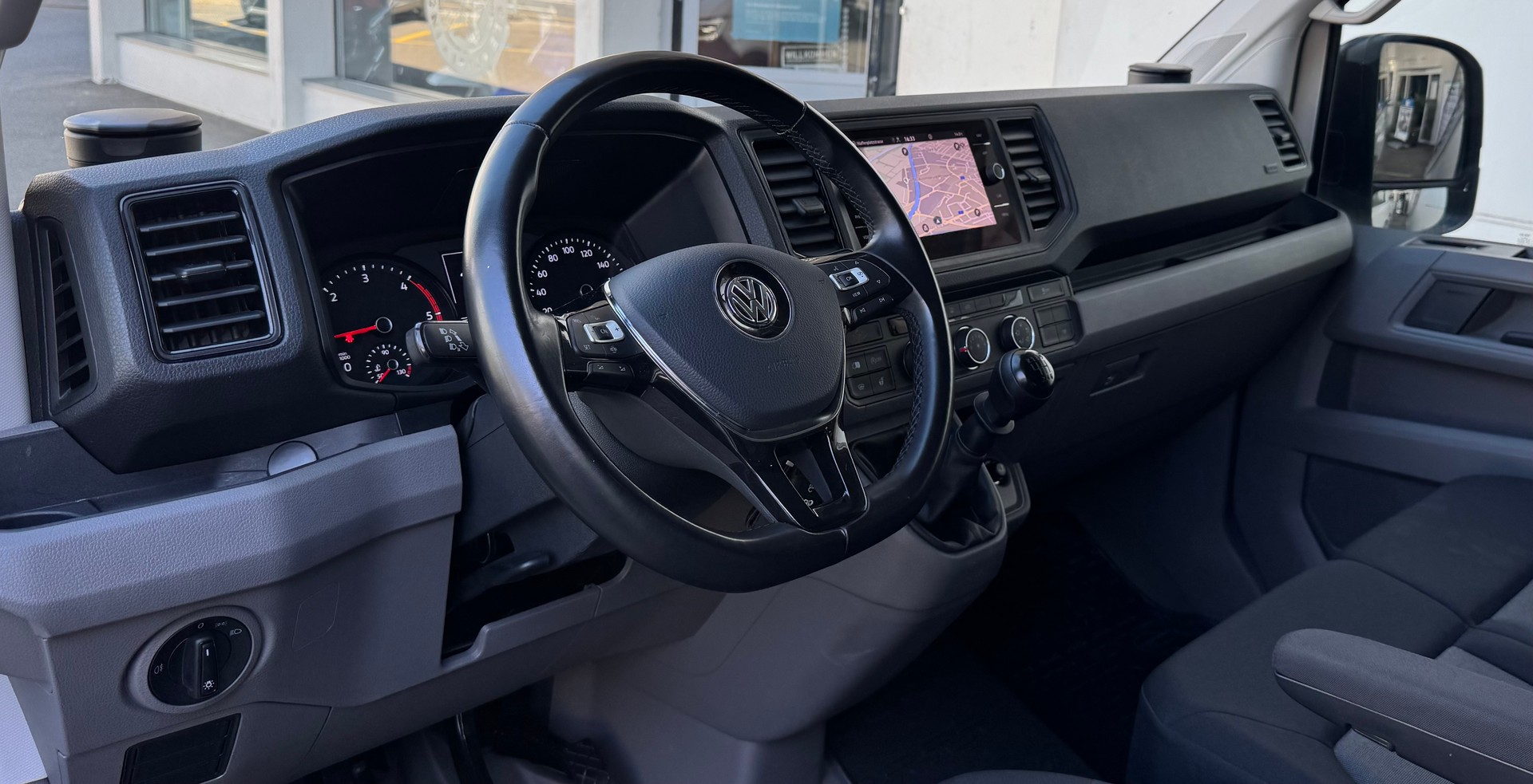 VW Crafter 35L 2.0 BiTDI L5 4Motion-image-10
