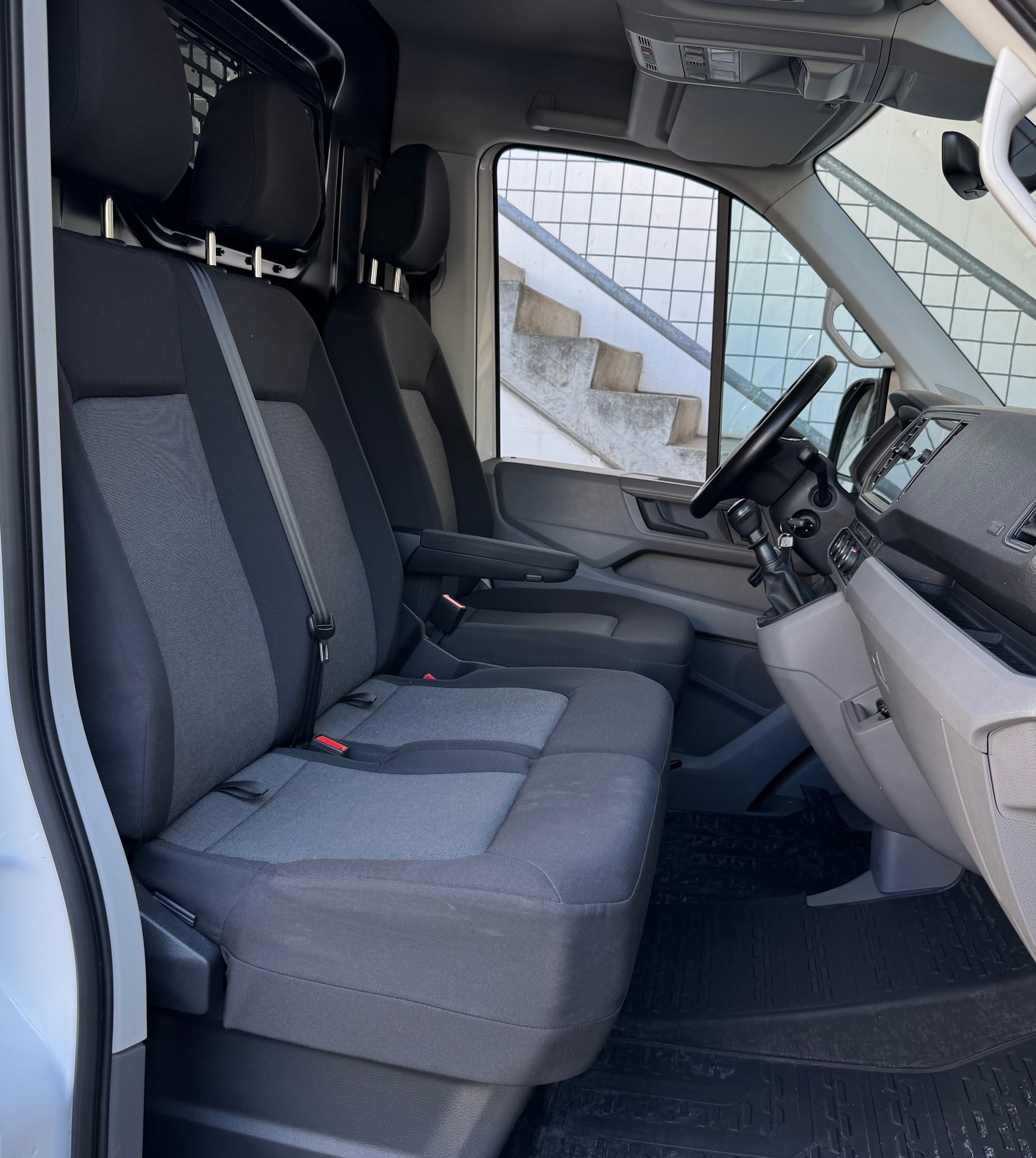 VW Crafter 35L 2.0 BiTDI L5 4Motion-image-12