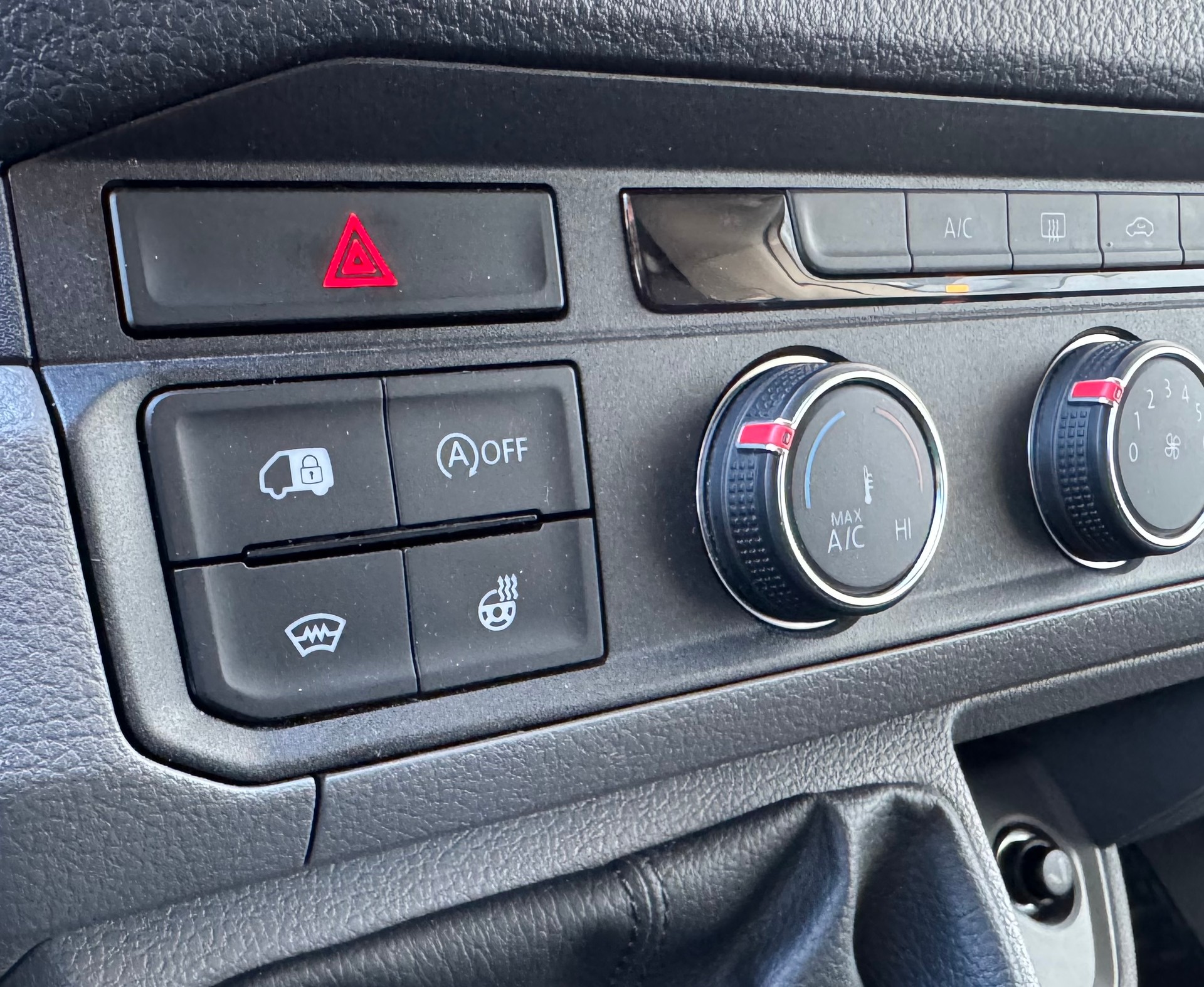 VW Crafter 35L 2.0 BiTDI L5 4Motion-image-15
