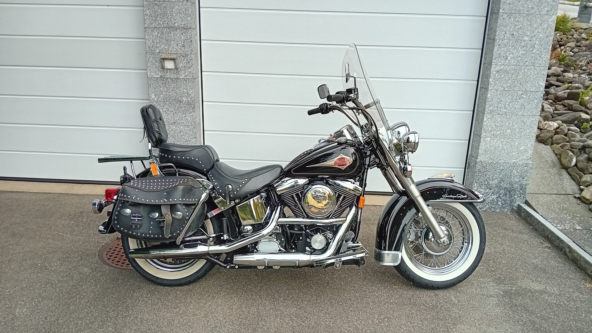 HARLEY-DAVIDSON FLSTC Softail Classic-image-0