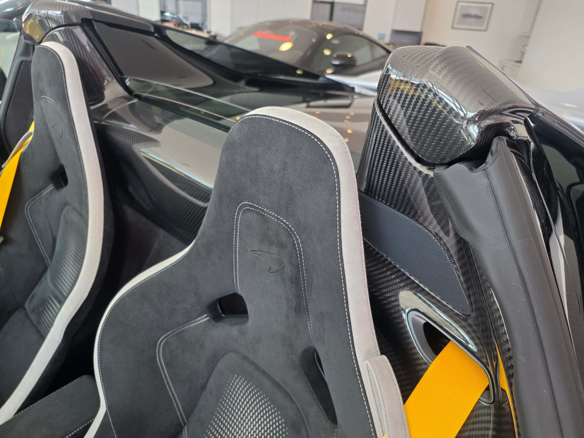 McLAREN 750s Spider MY2027 MSO Cirrus Grey with Performance Interior- Trade in Bonus up to 30.06.2026-image-11