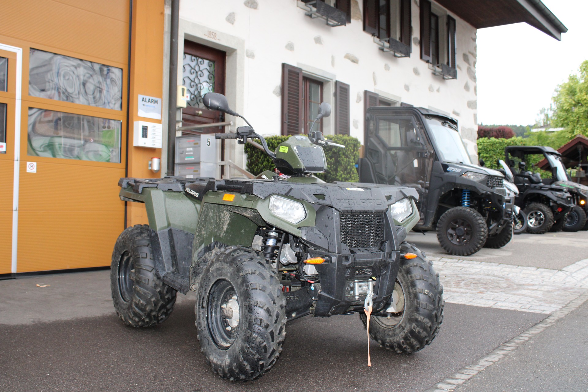 POLARIS Sportsman 570 4x4-image-7