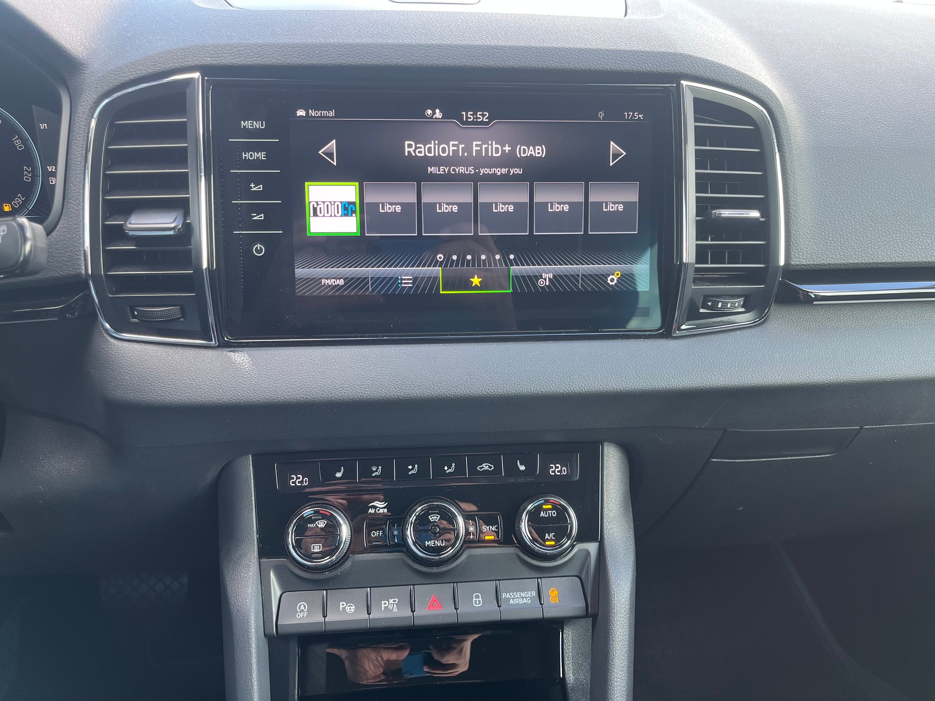 SKODA Karoq 2.0 TDI CR Style 4x4 DSG-image-8
