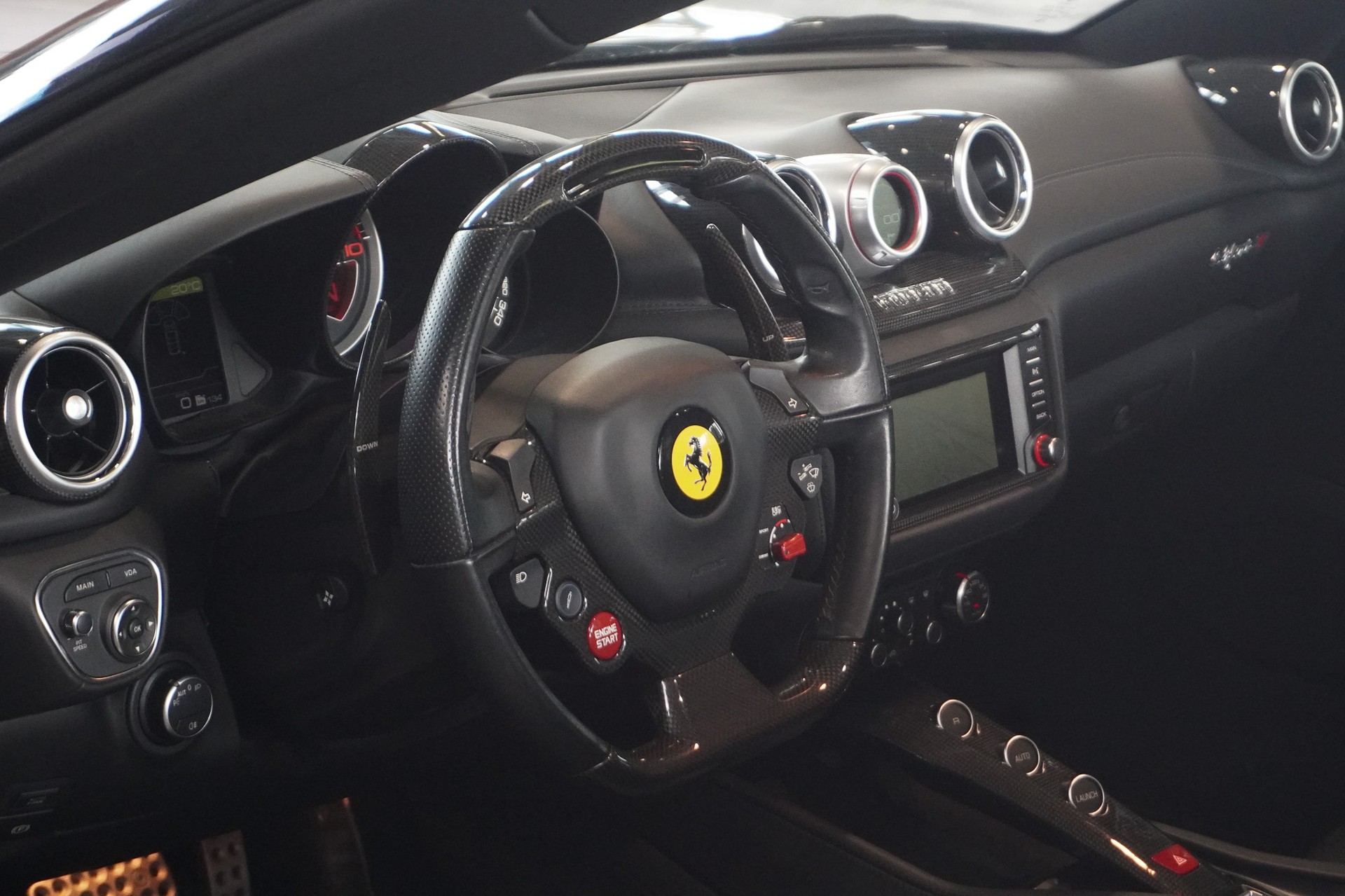 FERRARI California 3.9 V8 T-image-13