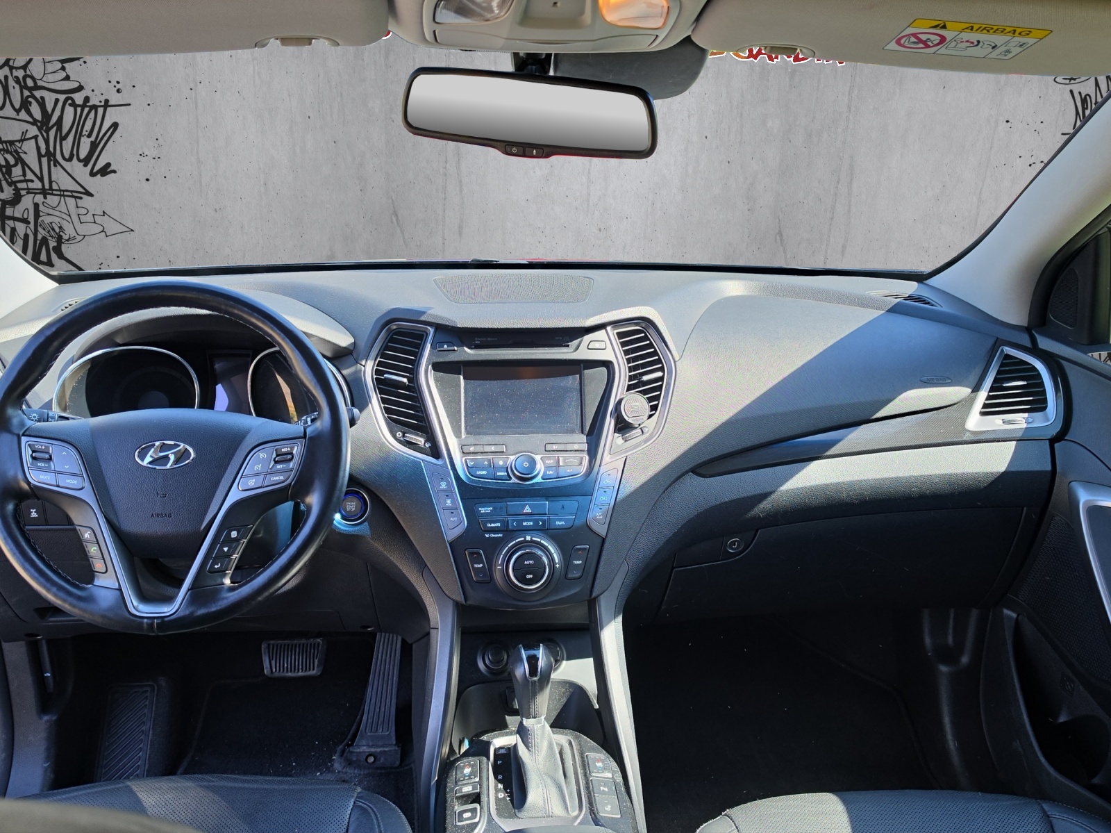 HYUNDAI Santa Fe 2.2 CRDI Premium 4WD Automatic-image-9