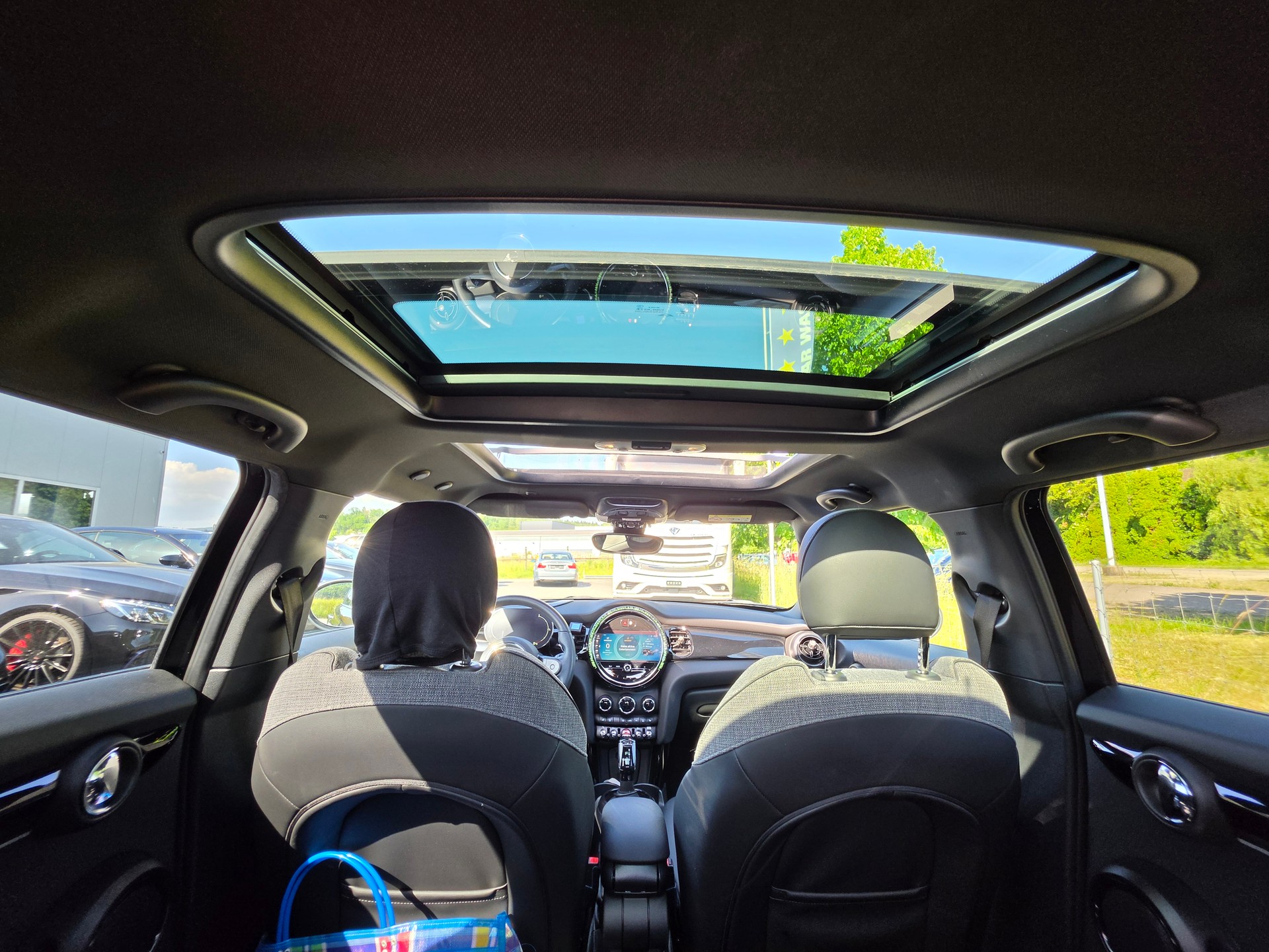 MINI Cooper Steptronic DKG-image-19