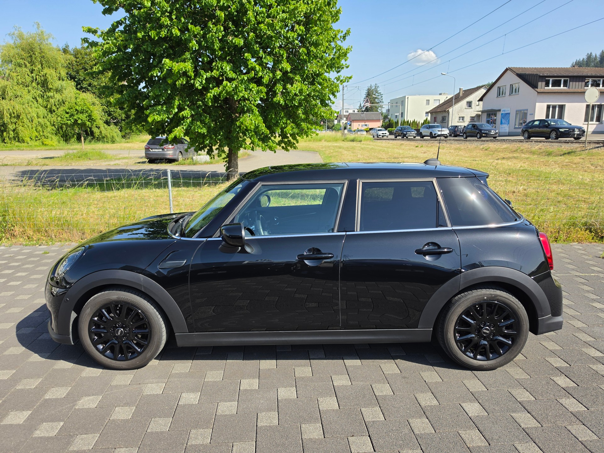 MINI Cooper Steptronic DKG-showroom-element-1