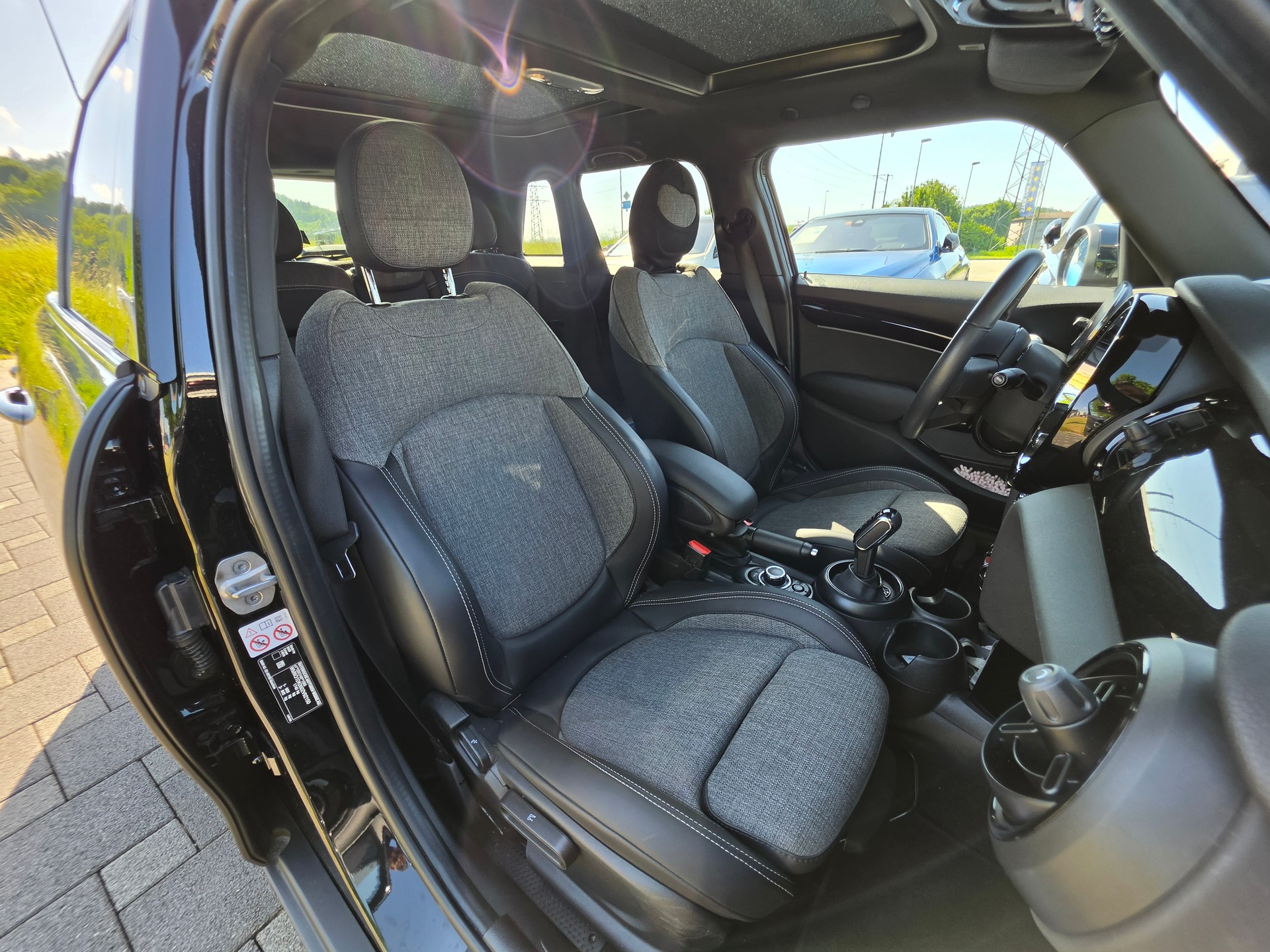 MINI Cooper Steptronic DKG-image-10