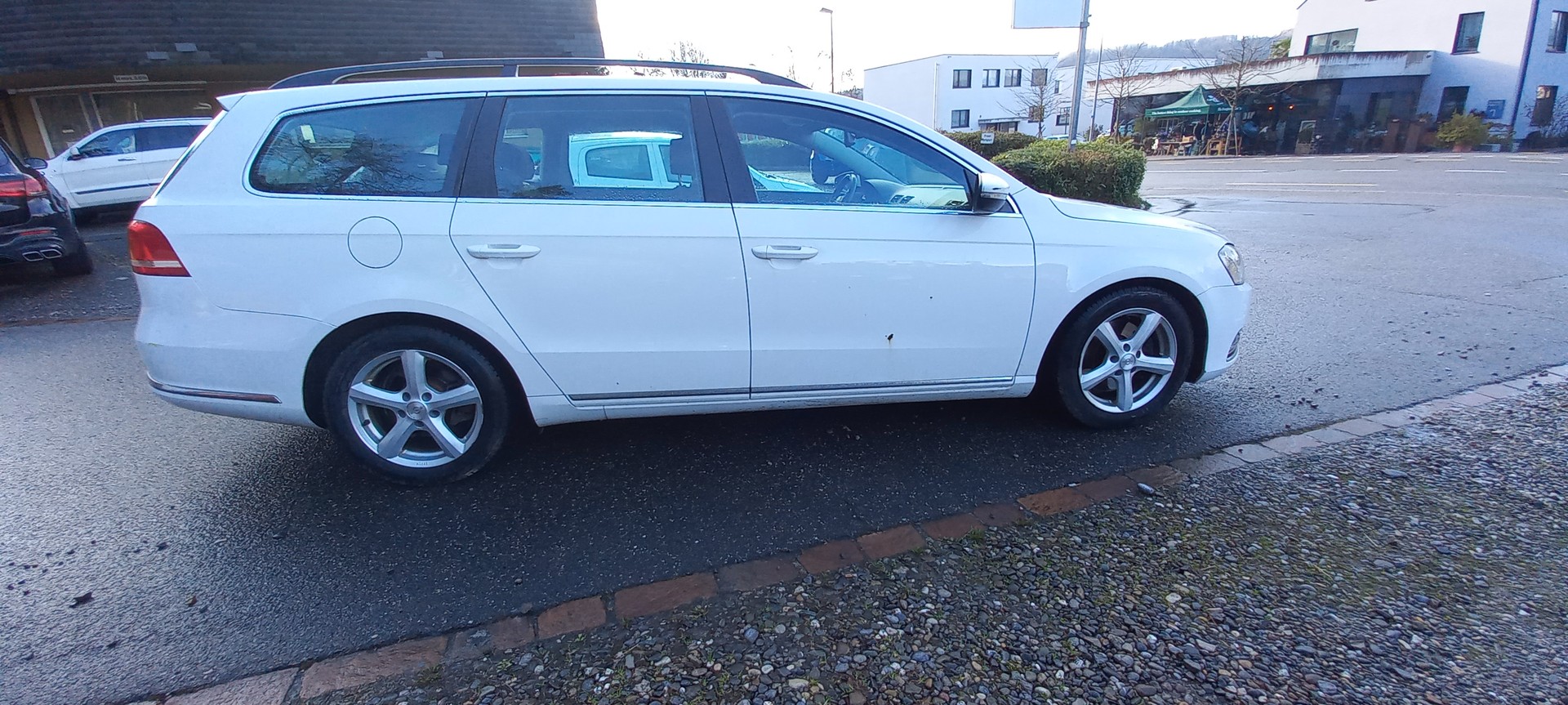 VW Passat Variant 2.0 TDI BMT Design-image-5