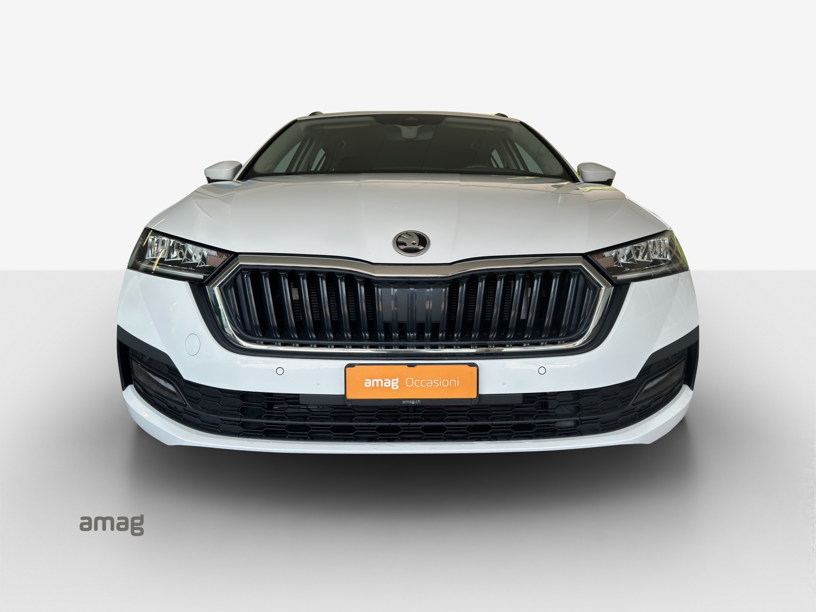 SKODA Octavia Combi 2.0 TDI DSG Ambition 4x4-image-6
