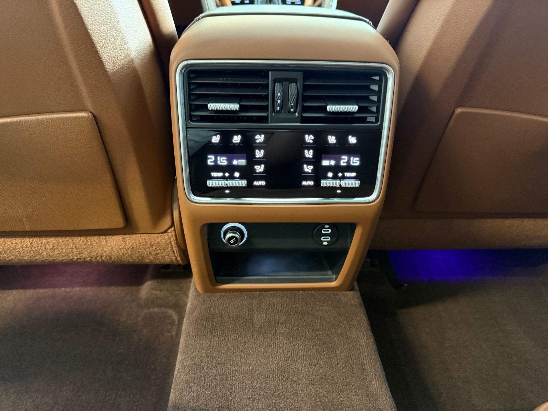 PORSCHE Cayenne Turbo S E-Hybrid-image-20