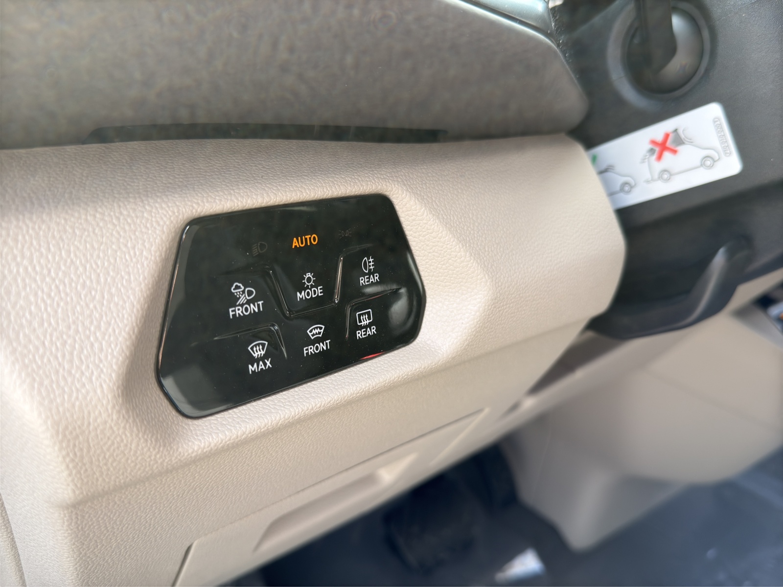 VW California eHybrid Beach 4Motion VW California eHybrid Beach 4Motion * 5 Sitzer * 5 Schlafplätze *-image-18