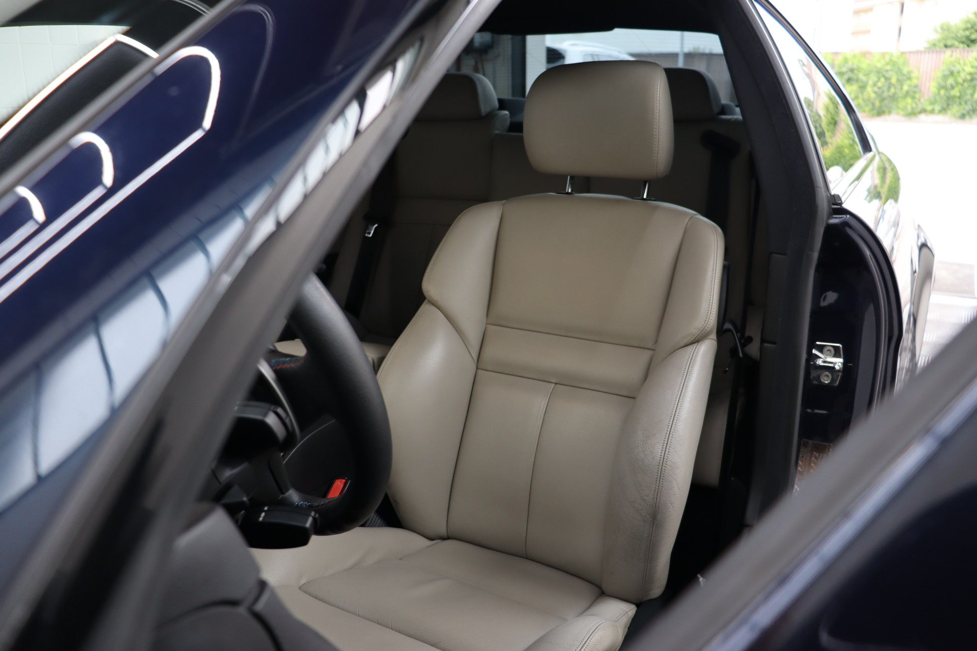 BMW M6 ** ONYX BLAU INDIVIDUAL ** VOLLE SERVICEHISTORIE **-image-13