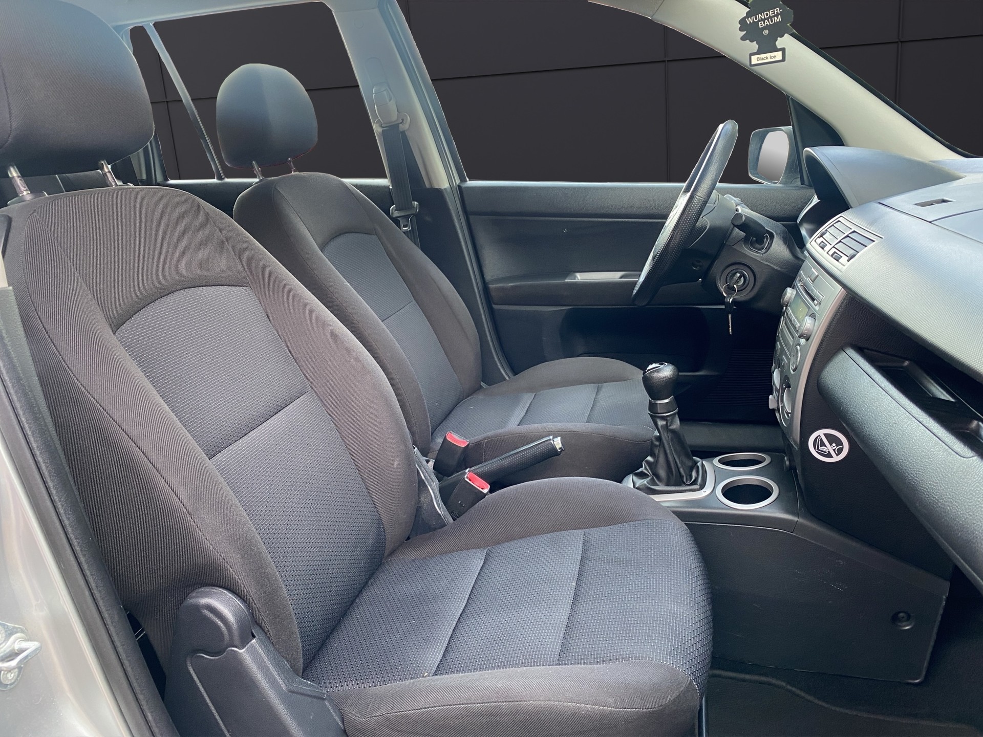 MAZDA 2 1.4i 16V Confort-image-14