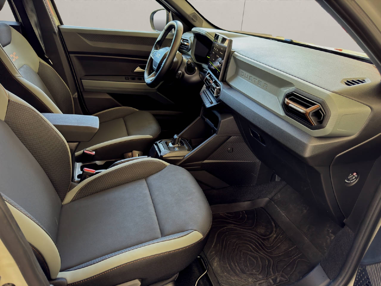 DACIA Duster 1.6 Hybrid Extreme inkl. Anhängerkupplung**-image-10