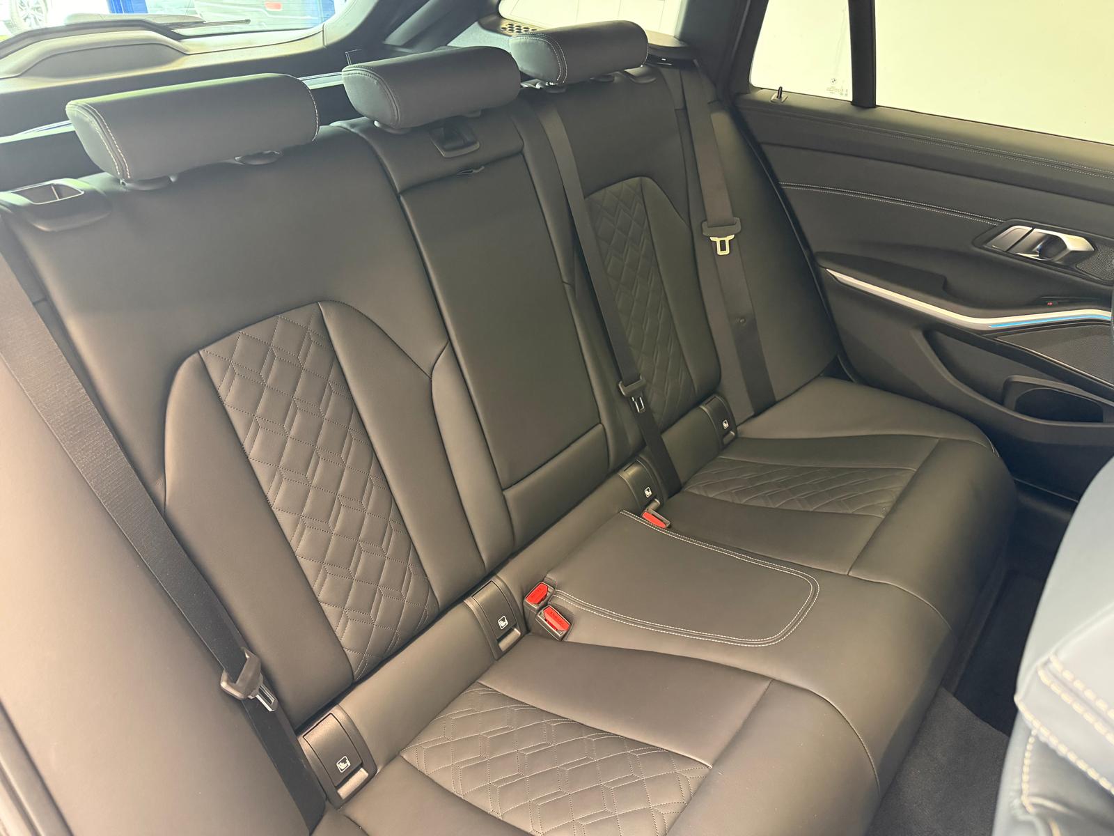 BMW M340i xDrive 48V Touring Steptronic INDIVIDUAL-image-11