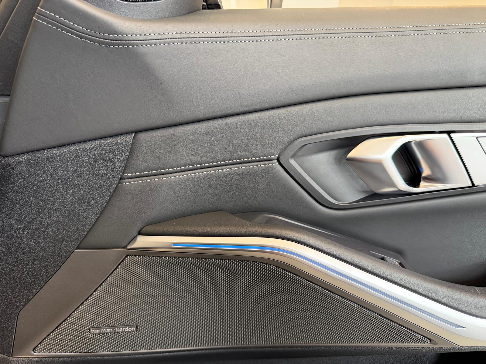 BMW M340i xDrive 48V Touring Steptronic INDIVIDUAL-image-19
