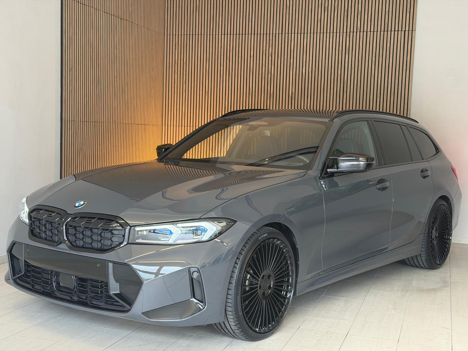 BMW M340i xDrive 48V Touring Steptronic INDIVIDUAL-showroom-element-2