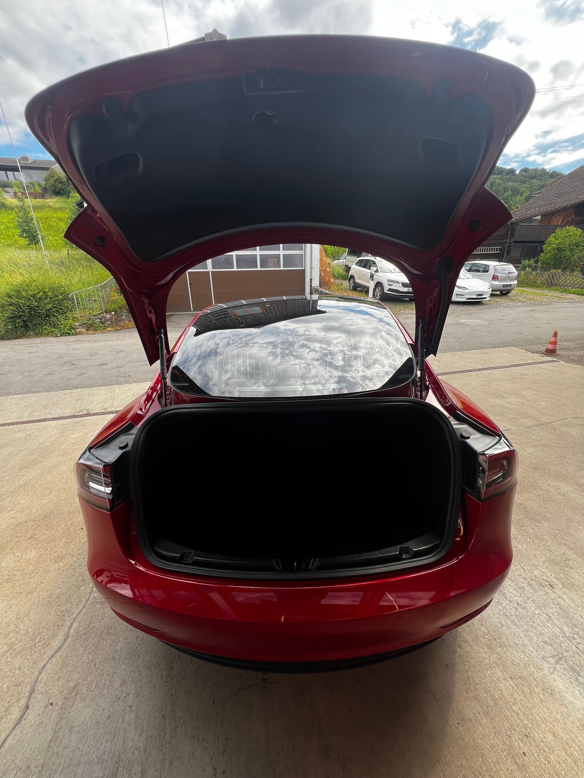 TESLA Model 3 Long Range Dual Motor AWD-image-11