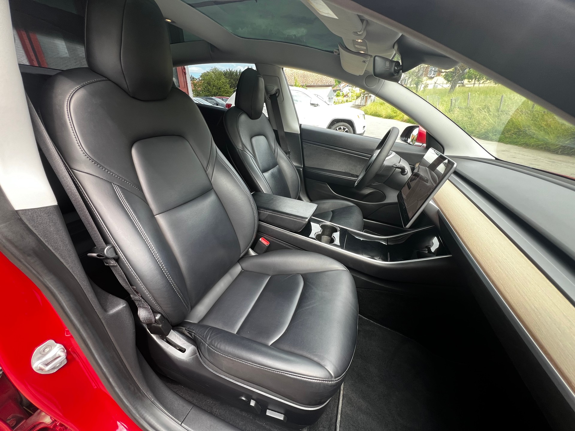 TESLA Model 3 Long Range Dual Motor AWD-image-9
