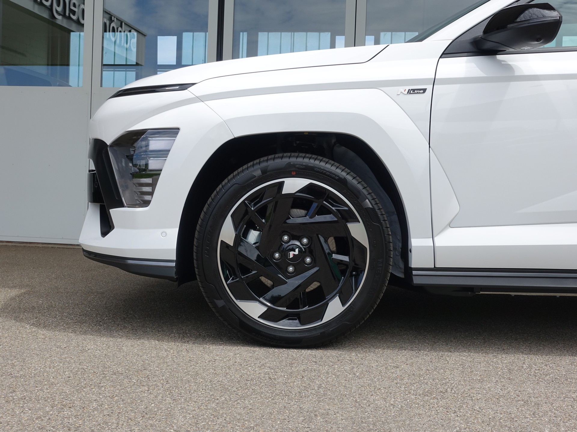 HYUNDAI Kona EV 65.4 kWh N Line-image-23