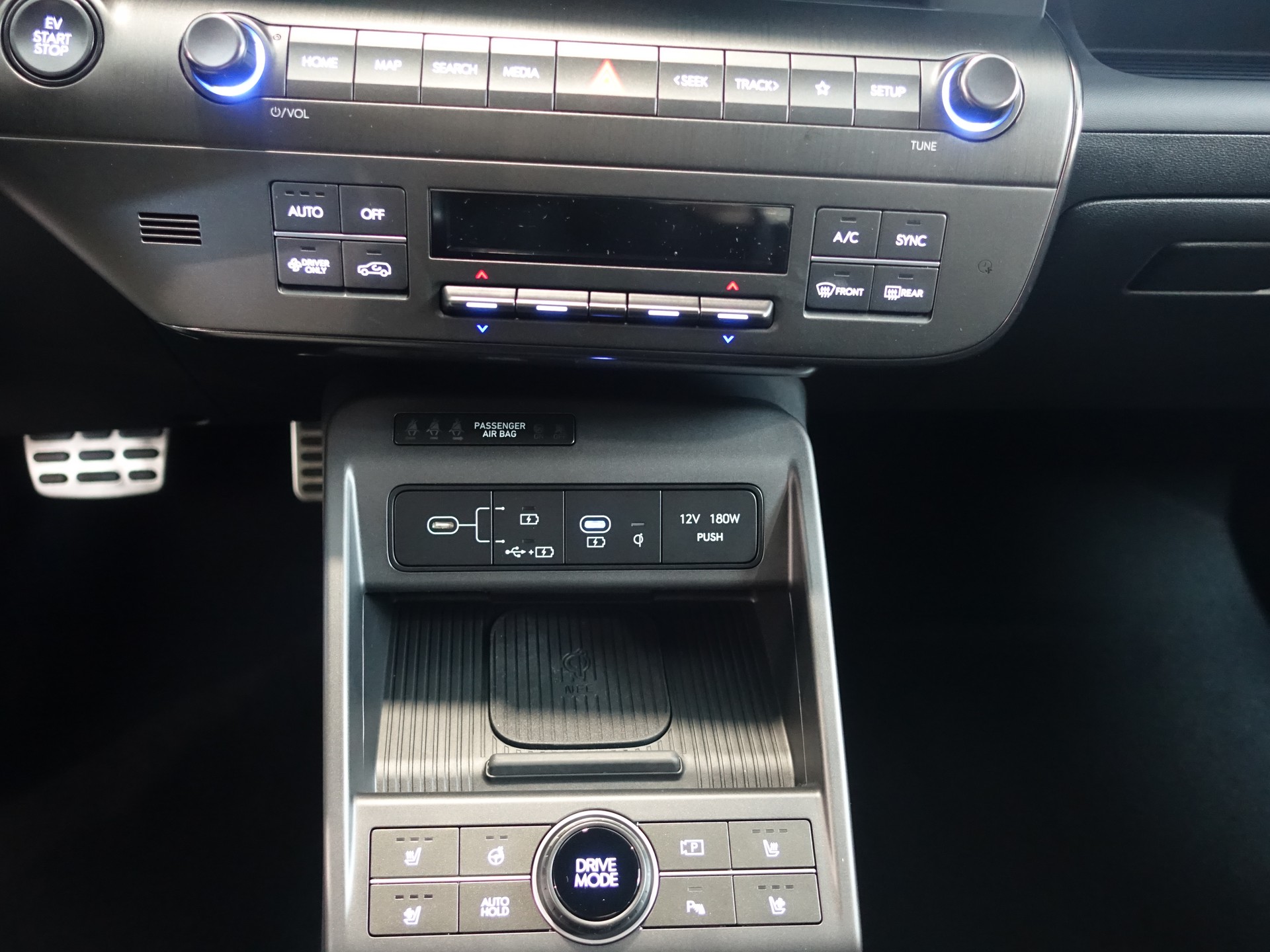 HYUNDAI Kona EV 65.4 kWh N Line-image-15