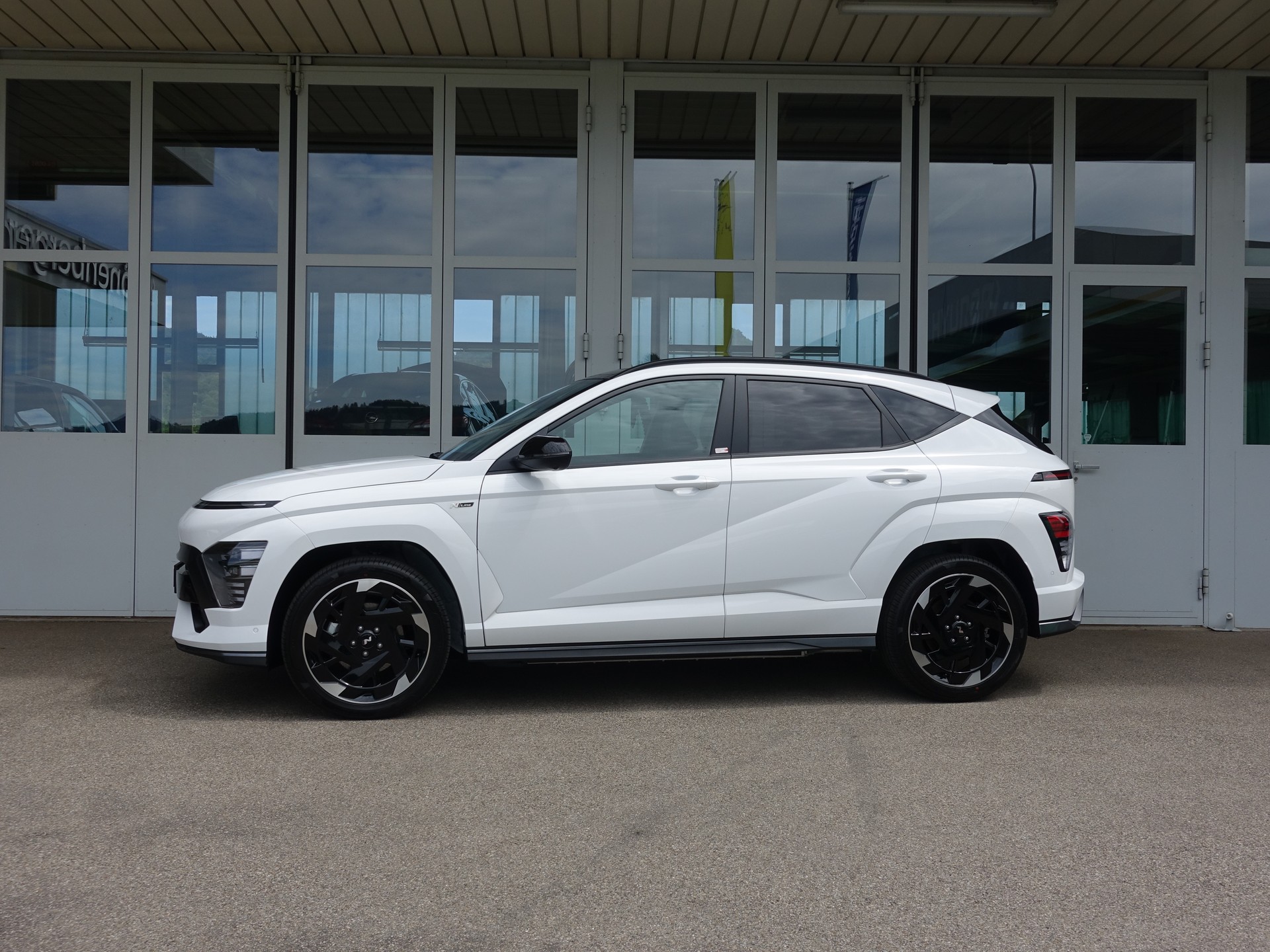 HYUNDAI Kona EV 65.4 kWh N Line-image-20
