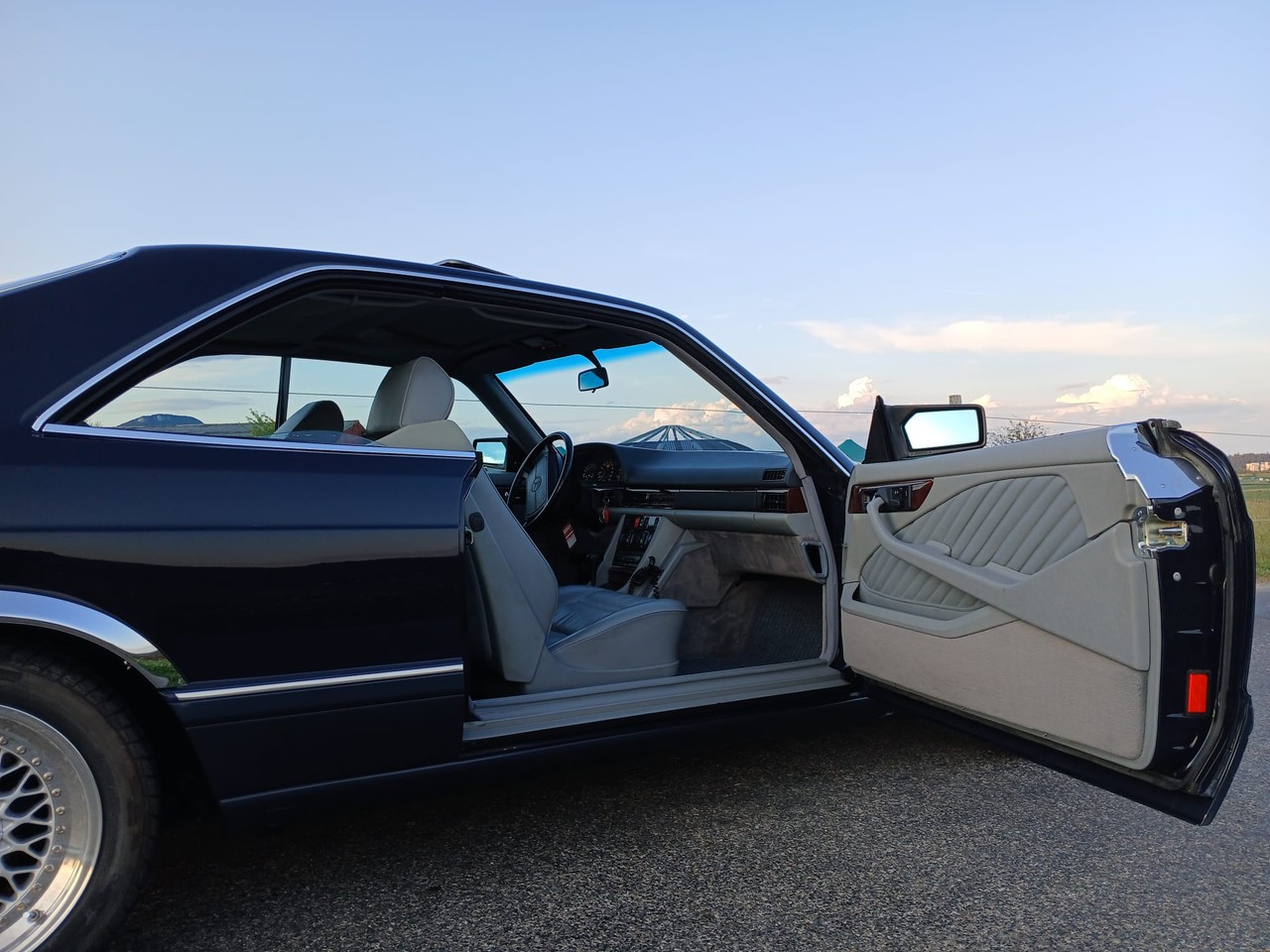 MERCEDES-BENZ 500 SEC Automatic-image-6