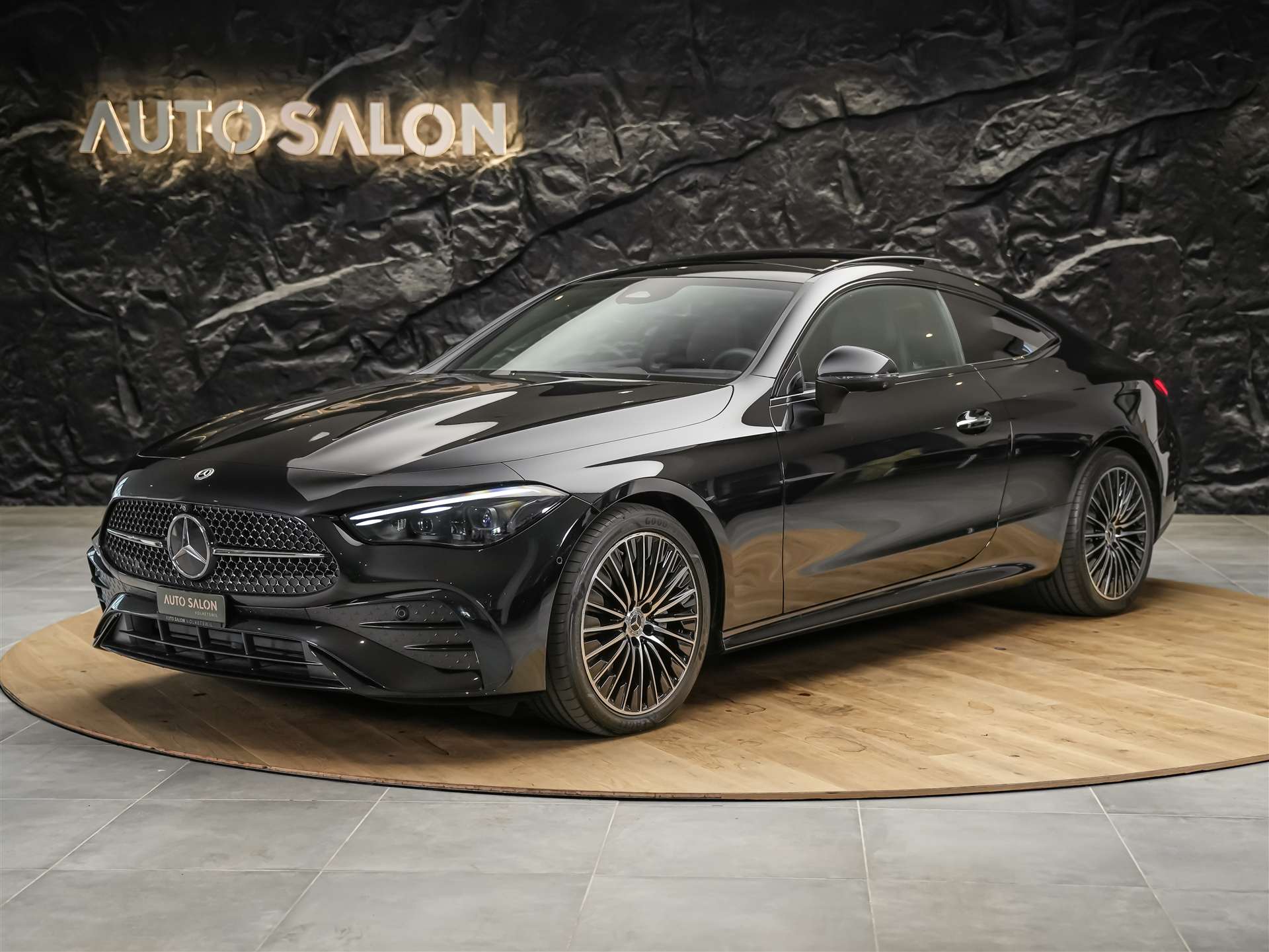 MERCEDES-BENZ CLE 200 Coupé AMG Line 9G-Tronic *Werksgarantie*Panorama*360°Kamera*Abstandsregler*-showroom-element-1