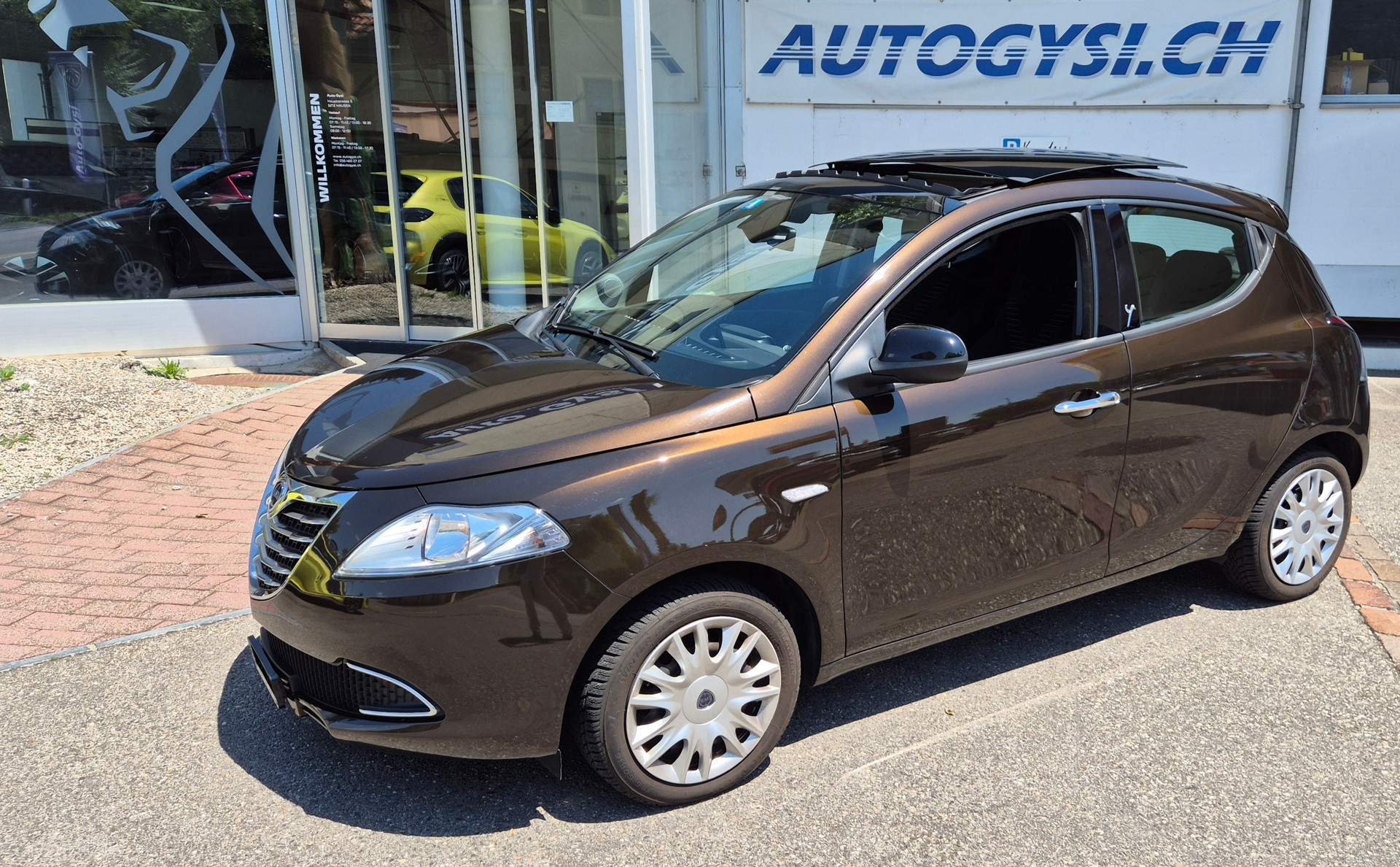 LANCIA Ypsilon Platinum Automat mit MFK-image-14