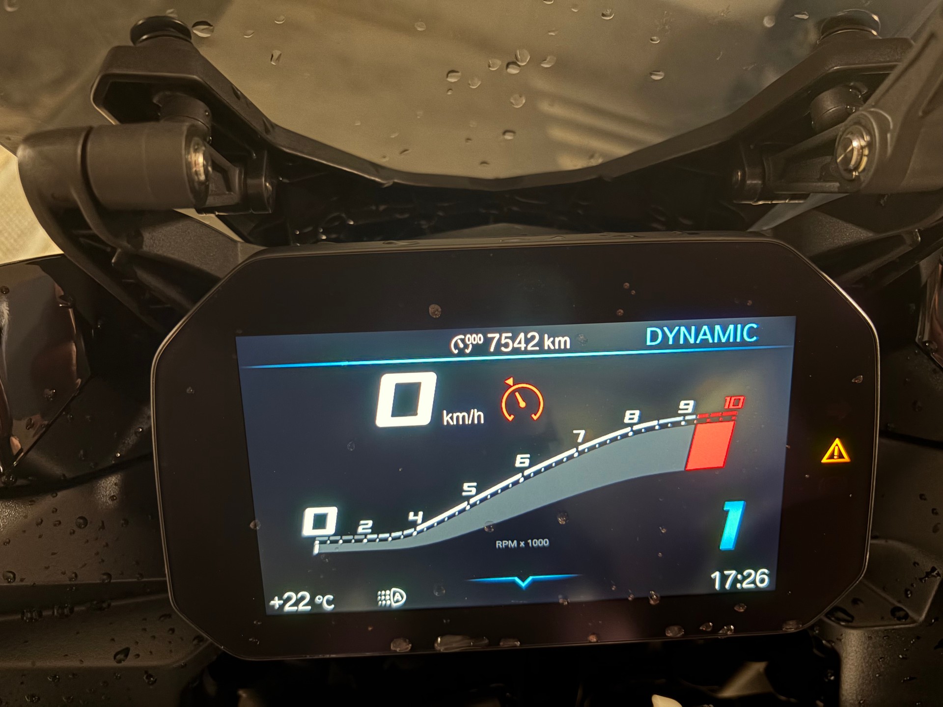 BMW F 900 XR A2 (35kW)-image-4