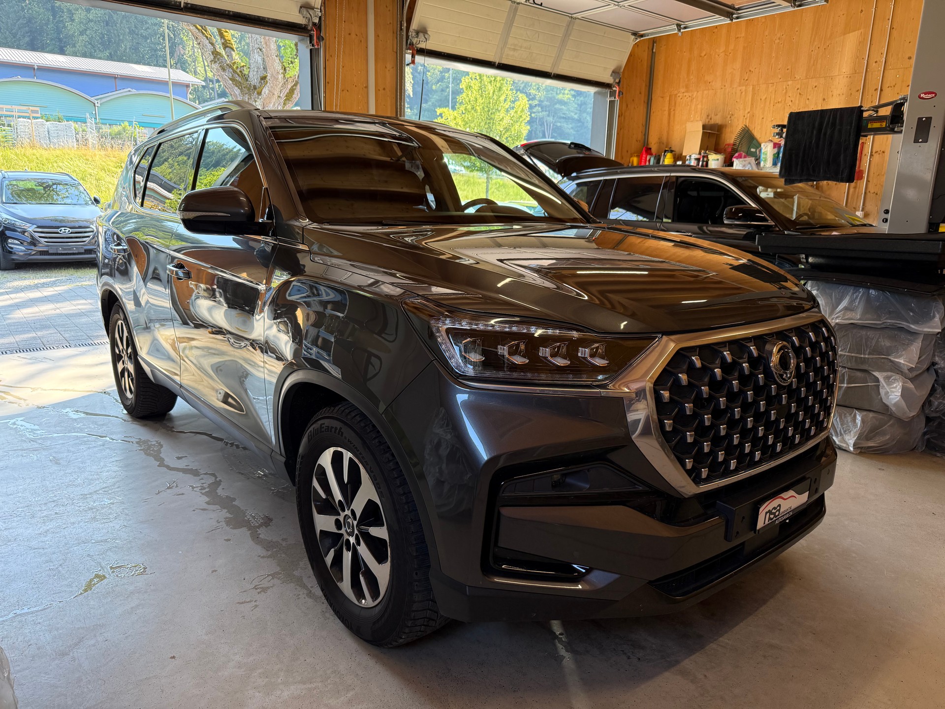 KGM-SsangYong Rexton 2.2 CRDi 7 Pl.Quartz 4WD AT-showroom-element-2