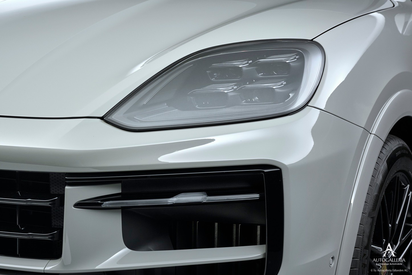 PORSCHE Cayenne S Tiptronic-image-5