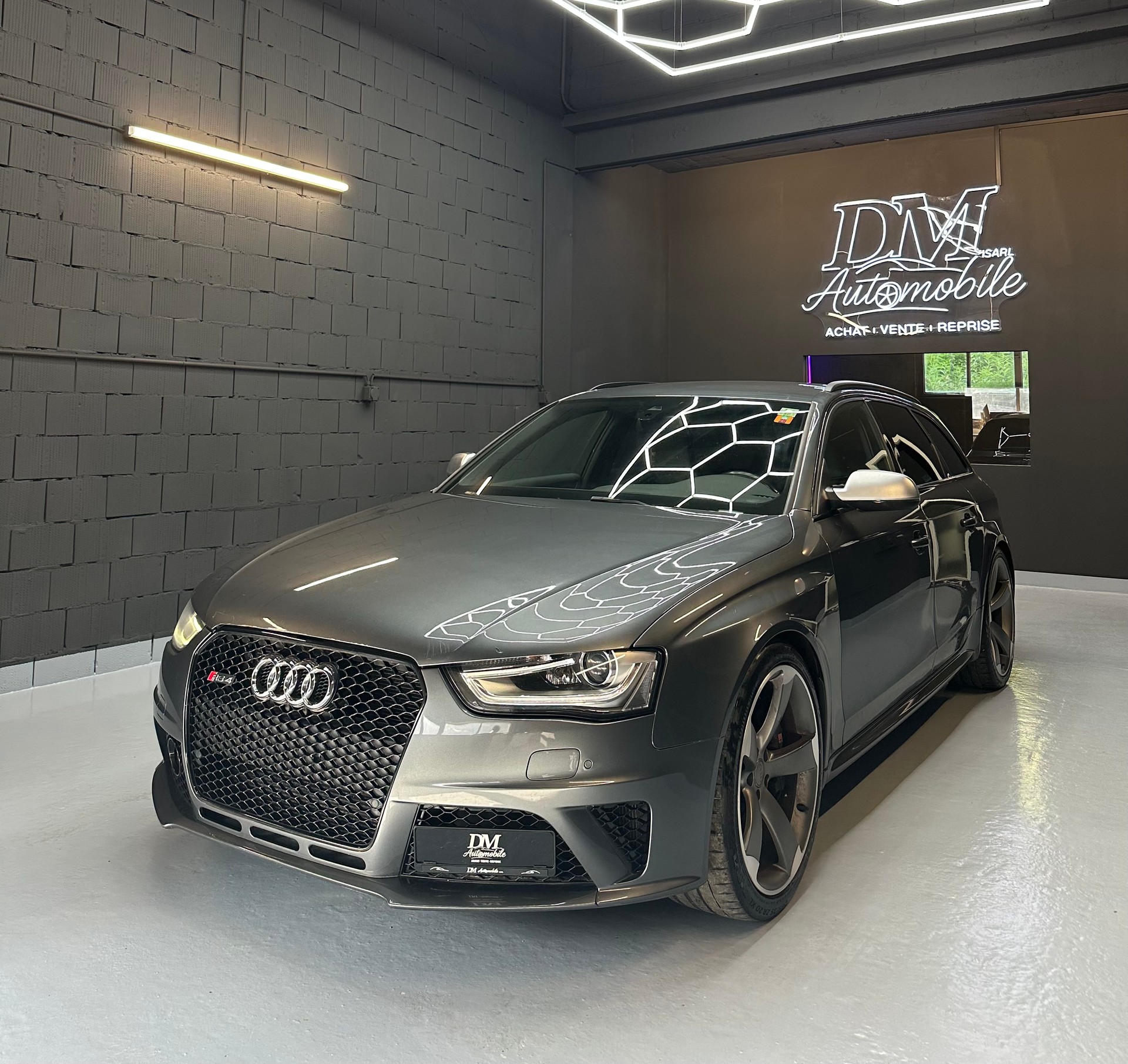 AUDI RS4 Avant 4.2 FSI V8 // CH🇨🇭 // Leasing dès 286.- //Sièges baquets-Schalensitze // 1er main-1 Hand // Garantie