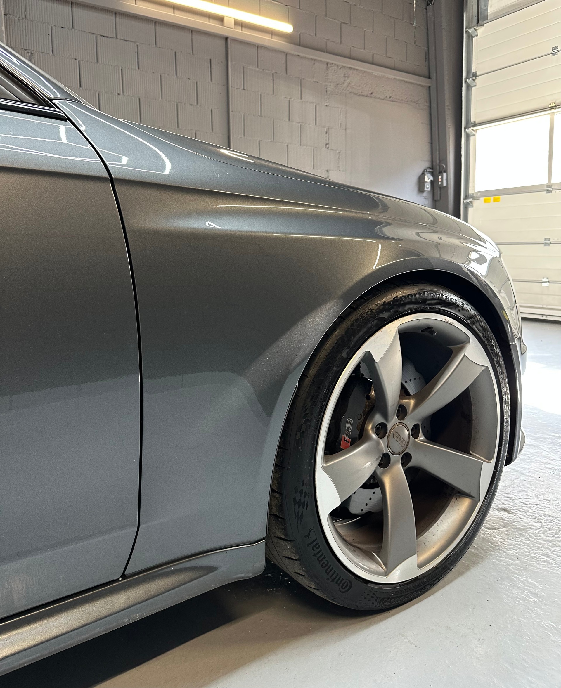AUDI RS4 Avant 4.2 FSI V8 // CH🇨🇠// Leasing dès 286.- //Sièges baquets-Schalensitze // 1er main-1 Hand // Garantie-image-3