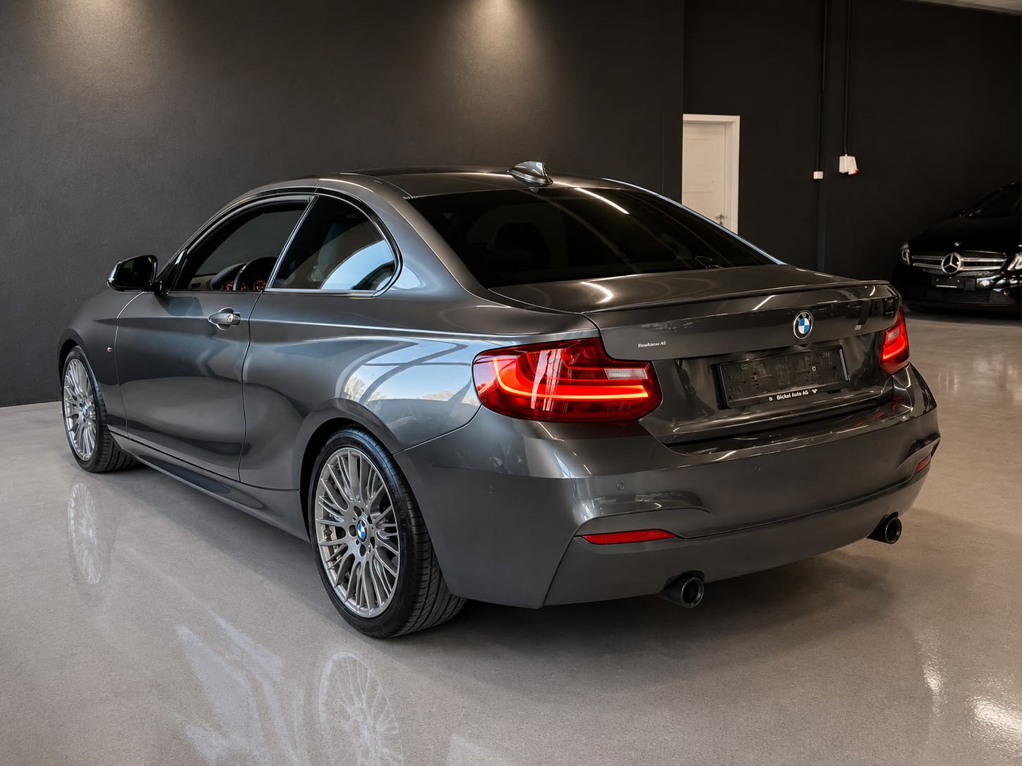 BMW M235i xDrive Steptronic-image-8