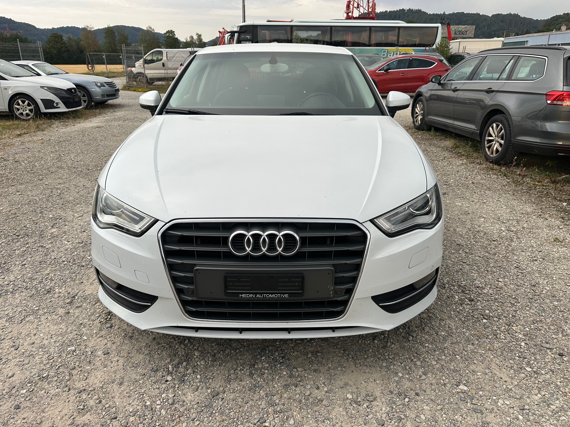 AUDI A3 Sportback 1.6 TDI Attraction S-tronic-image-1